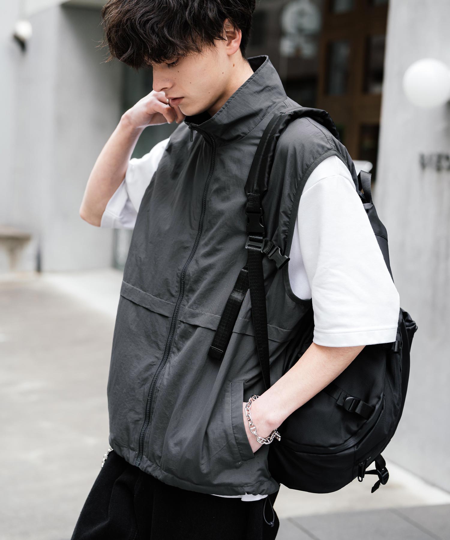 裏メッシュスタンドネック前開きナイロンベスト 15521