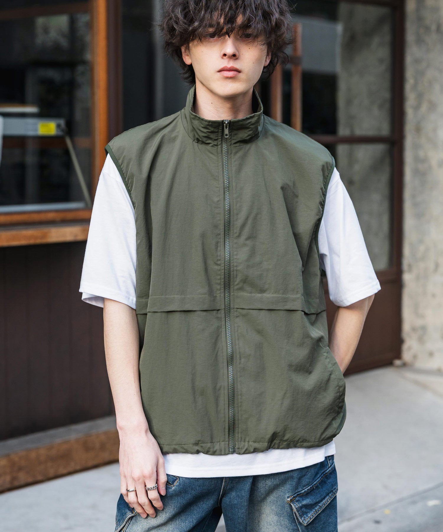 裏メッシュスタンドネック前開きナイロンベスト 15521