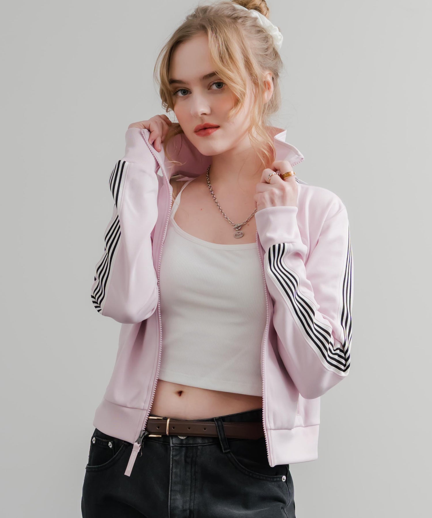 日本未展開モデル WHITE LABEL THE NORTH FACE W'S TNF TRACK JACKET 袖ラインショート丈トラックジャケット ジップパーカー 15532