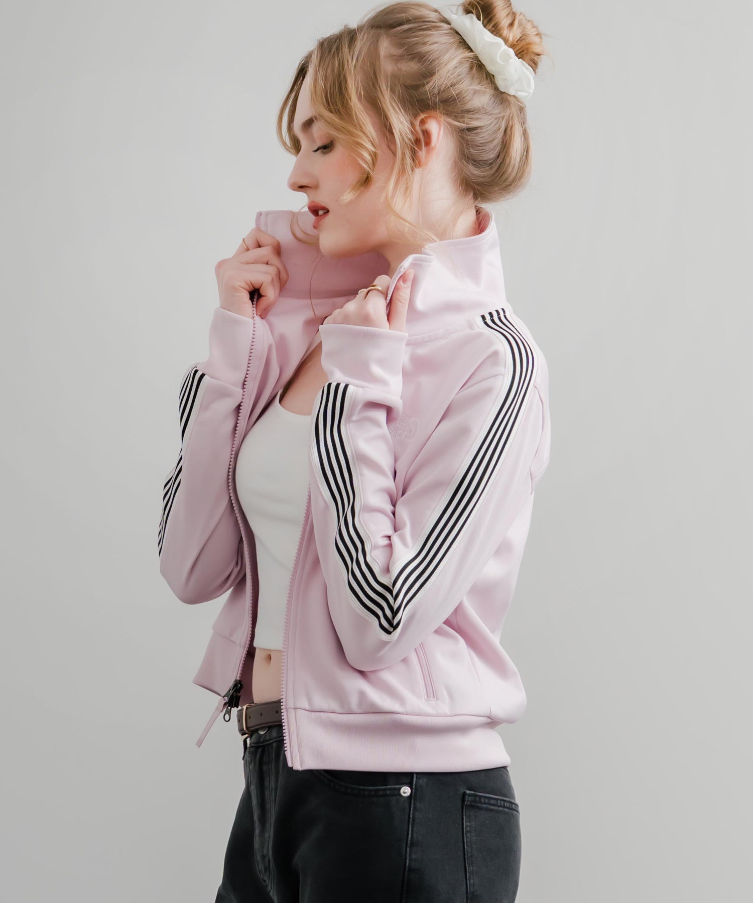 日本未展開モデル WHITE LABEL THE NORTH FACE W'S TNF TRACK JACKET 袖ラインショート丈トラックジャケット ジップパーカー 15532