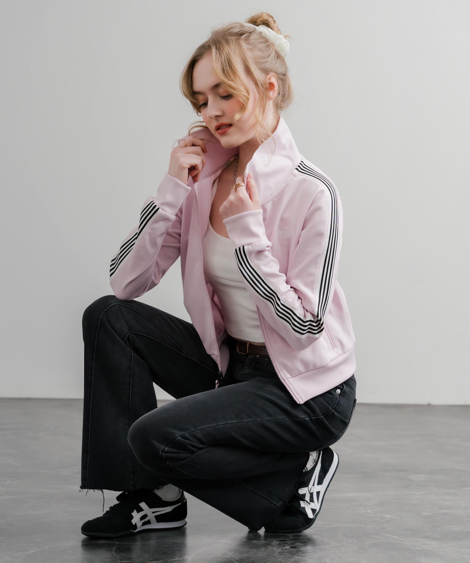 日本未展開モデル WHITE LABEL THE NORTH FACE W'S TNF TRACK JACKET 袖ラインショート丈トラックジャケット ジップパーカー 15532