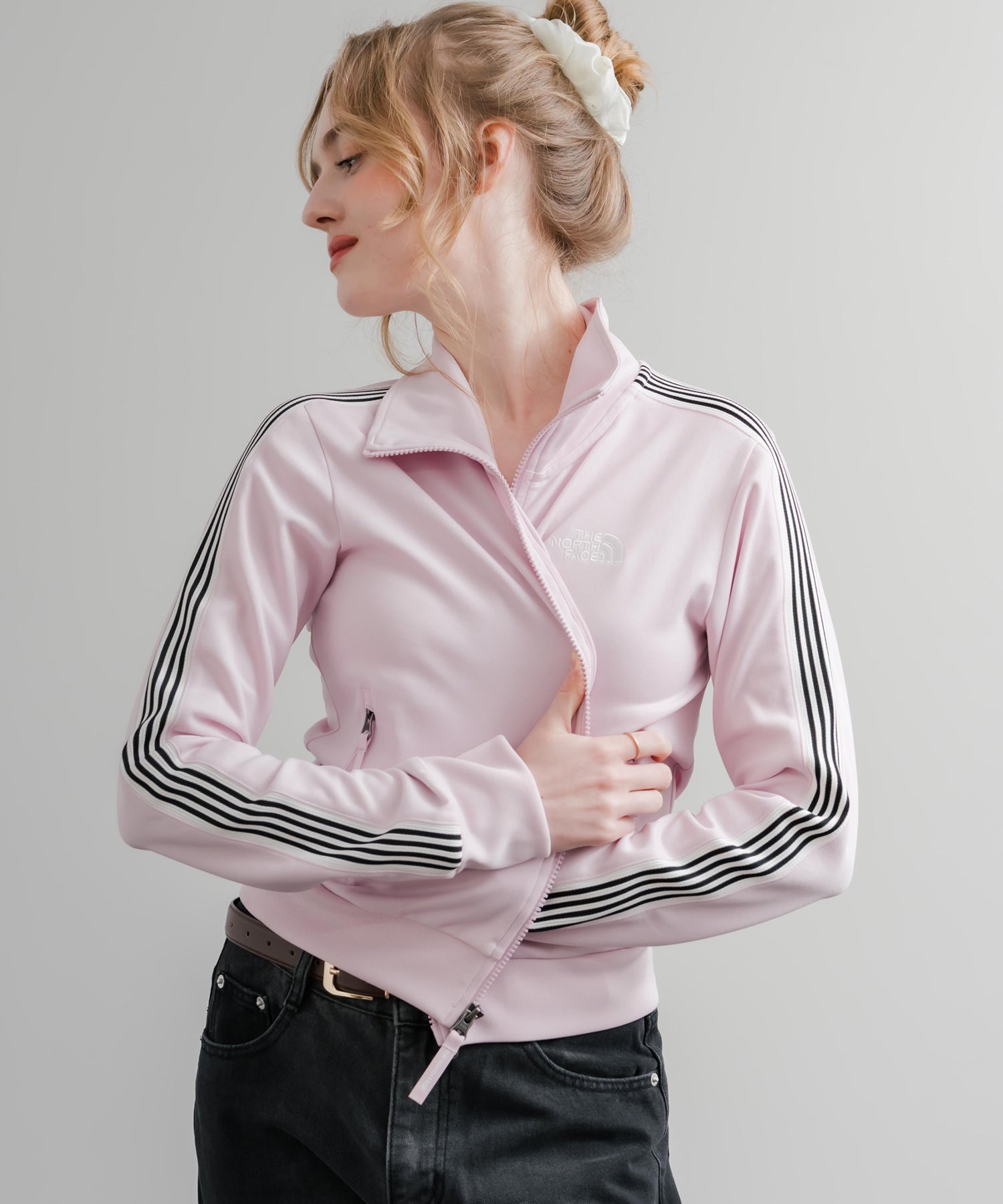 日本未展開モデル WHITE LABEL THE NORTH FACE W'S TNF TRACK JACKET 袖ラインショート丈トラックジャケット ジップパーカー 15532