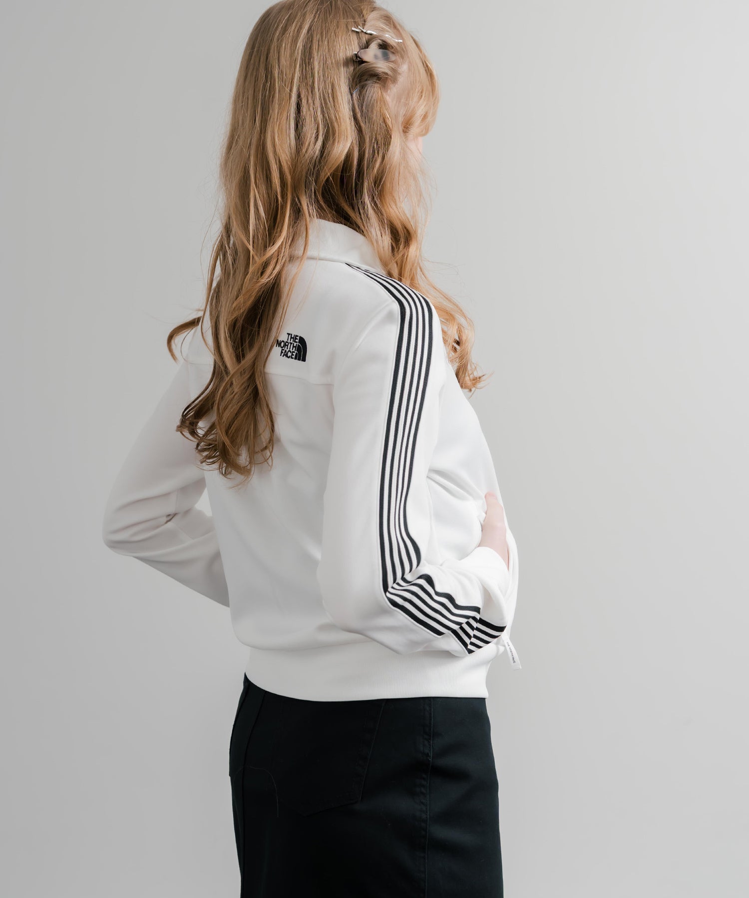 日本未展開モデル WHITE LABEL THE NORTH FACE W'S TNF TRACK JACKET 袖ラインショート丈トラックジャケット ジップパーカー 15532