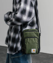 Carhartt カーハート Crossbody Zip Bag 縦型クロスボディバッグ/ワンポイントロゴ斜め掛けショルダーバッグ 15535