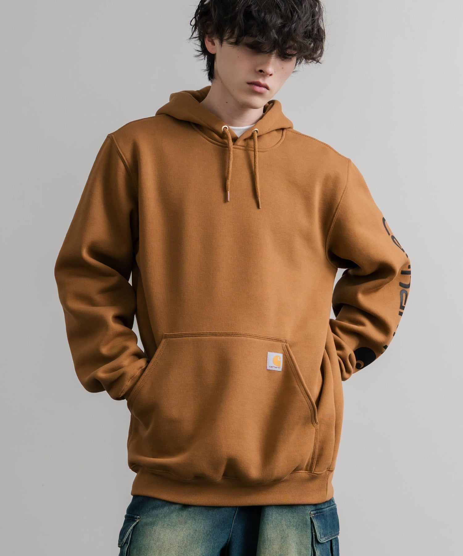 カーハートパーカー　限定色 Carhartt カーハート Midweight Logo Sleeve Graphic Sweatshirt/ロゴ