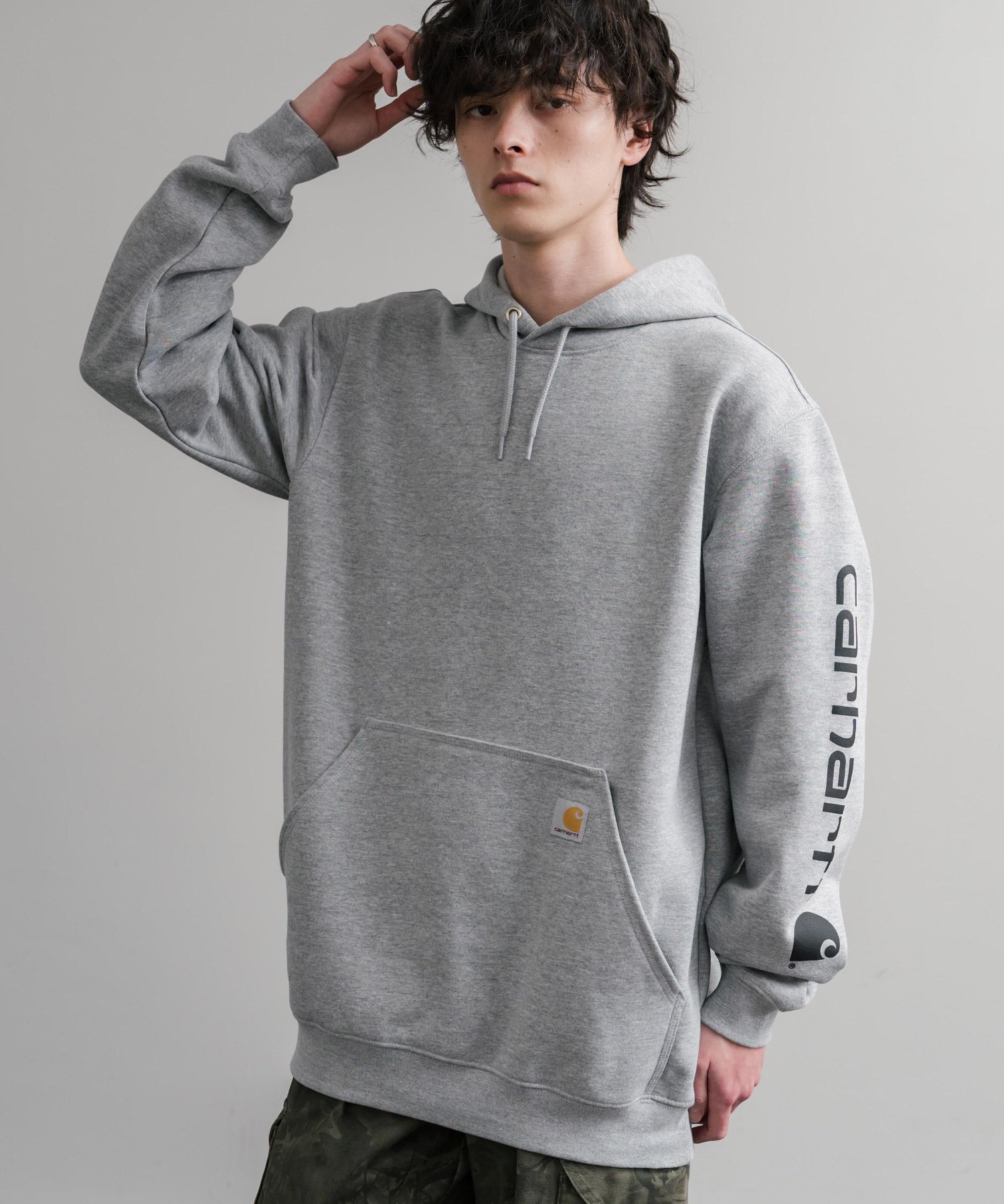 Carhartt カーハート Midweight Logo Sleeve Graphic Sweatshirt/ロゴスリーブミッドウエイトプルオーバーパーカー 15539