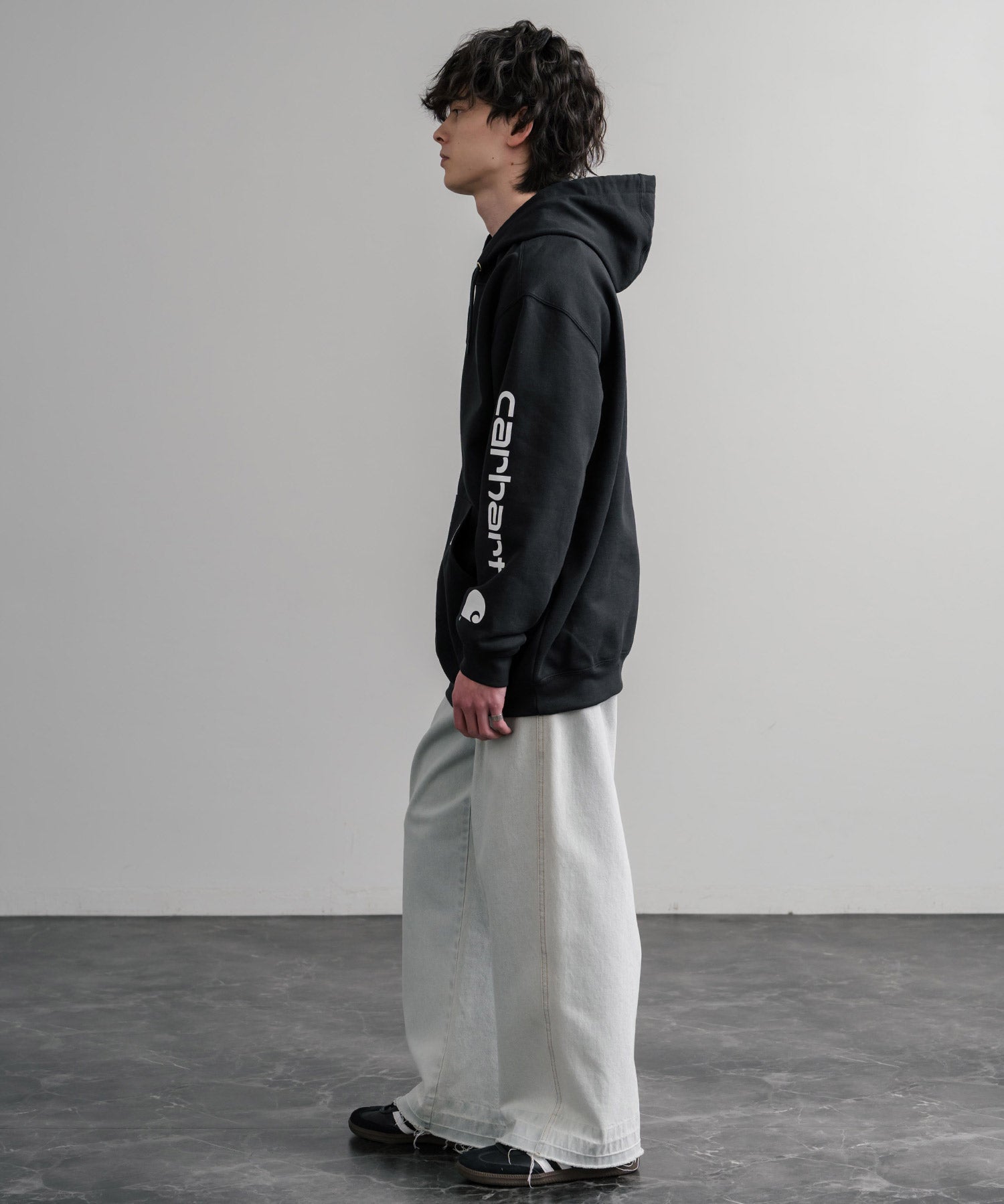 Carhartt カーハート Midweight Logo Sleeve Graphic Sweatshirt/ロゴスリーブミッドウエイトプルオーバーパーカー 15539