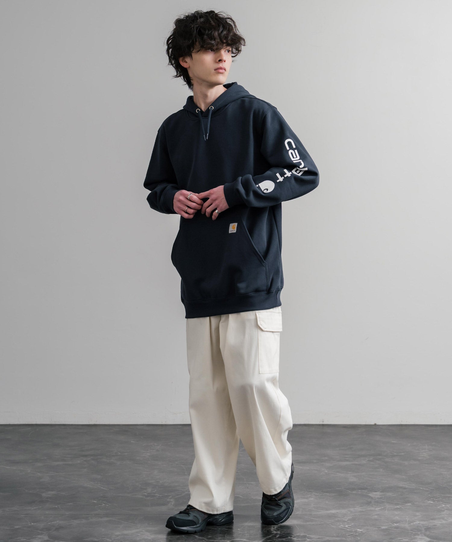 Carhartt カーハート Midweight Logo Sleeve Graphic Sweatshirt/ロゴスリーブミッドウエイトプルオーバーパーカー 15539