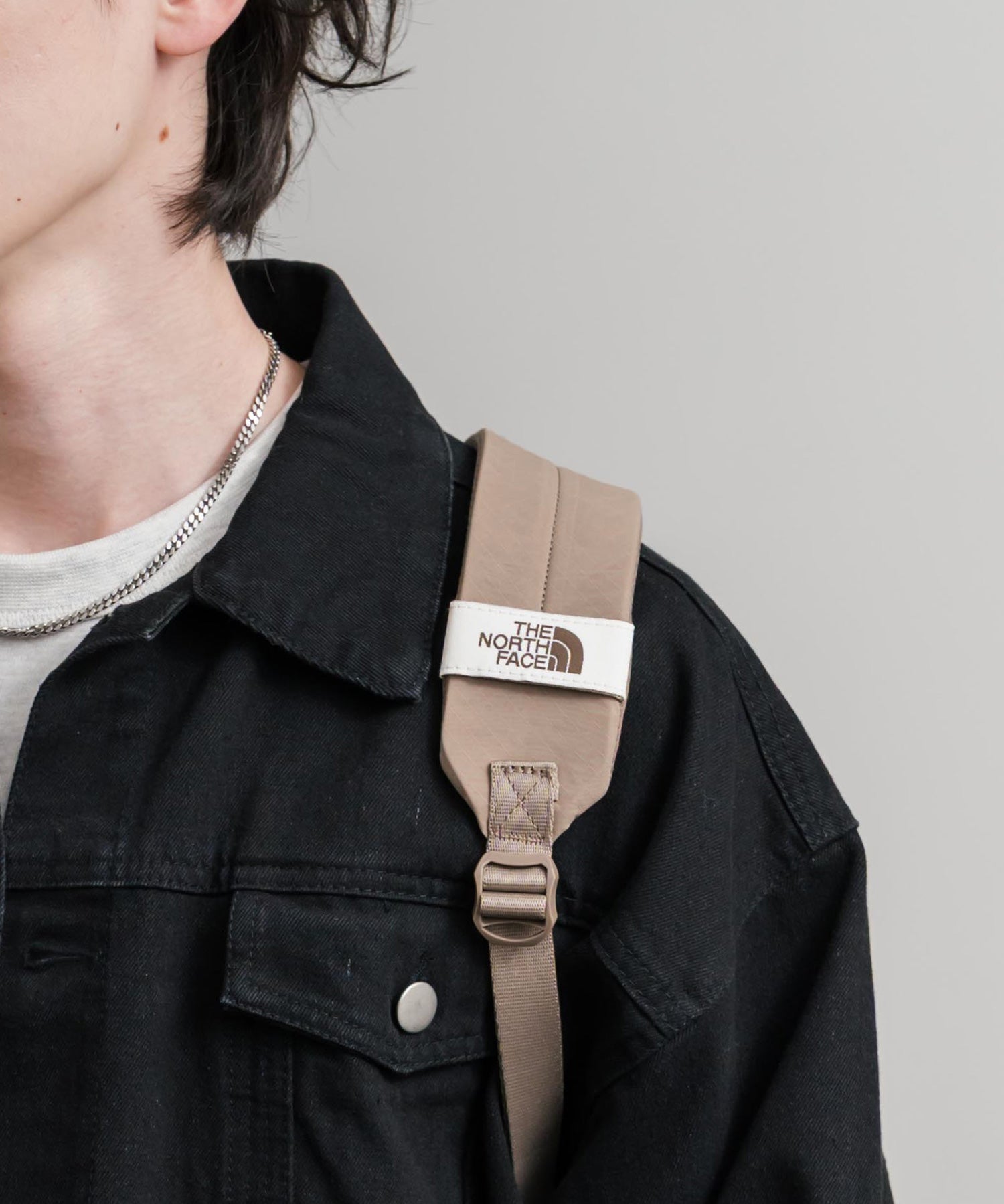 日本未展開モデル WHITE LABEL THE NORTH FACE ELECTRON SLING BAG ミニバックパック 15572