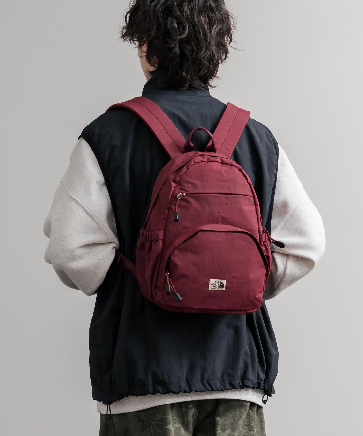 日本未展開モデル WHITE LABEL THE NORTH FACE ELECTRON SLING BAG ミニバックパック 15572
