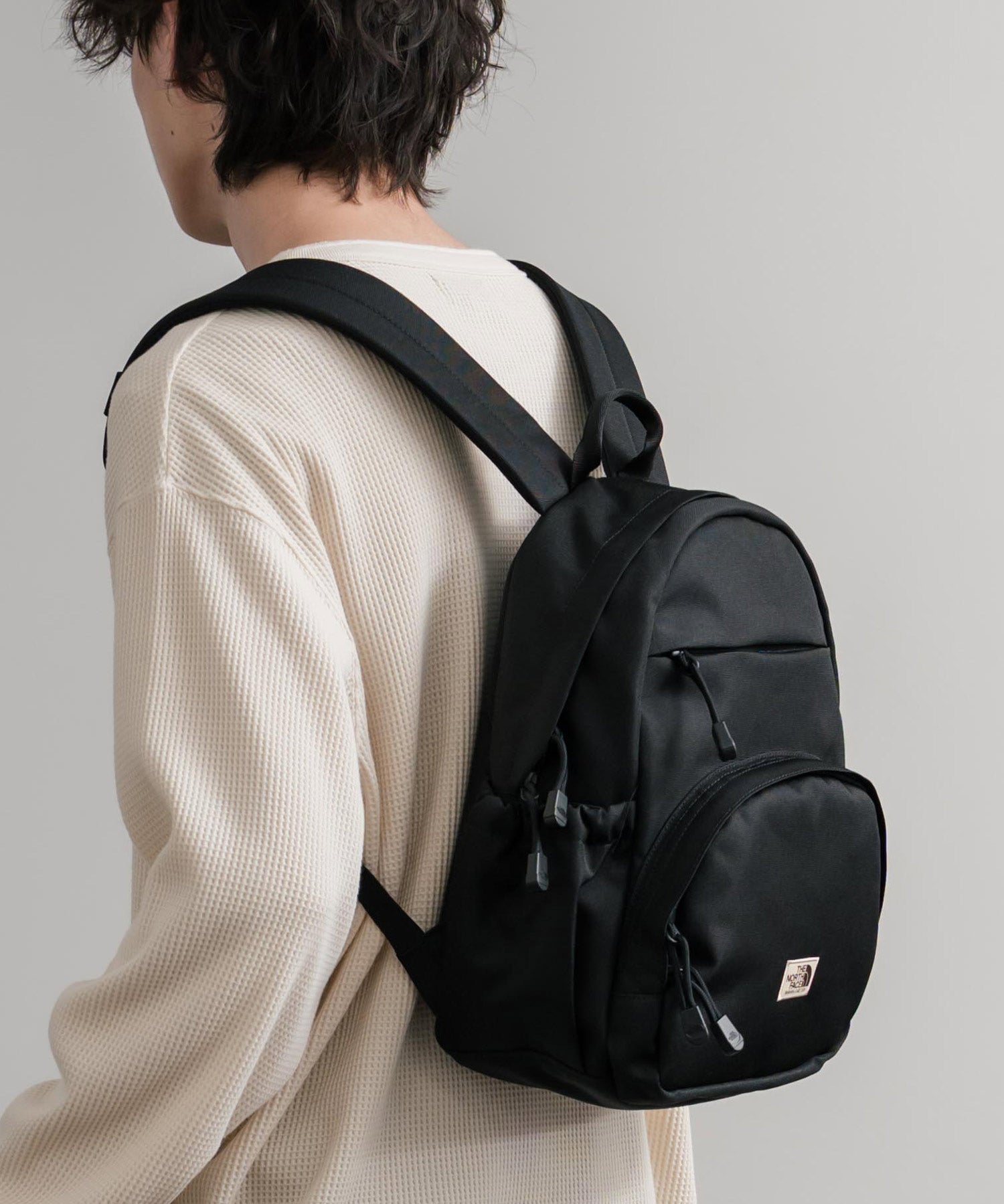 日本未展開モデル WHITE LABEL THE NORTH FACE ELECTRON SLING BAG ミニバックパック 15572