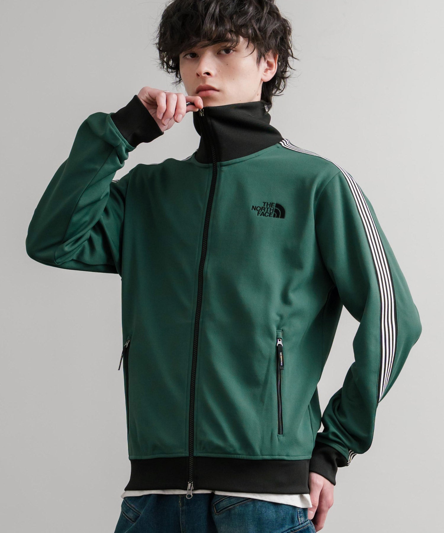 日本未展開モデル THE NORTH FACE ザ・ノースフェイス WHITE LABEL ホワイトレーベル TNF TRACK JACKET ワンポイントロゴ刺繍トラックジャケット 15574