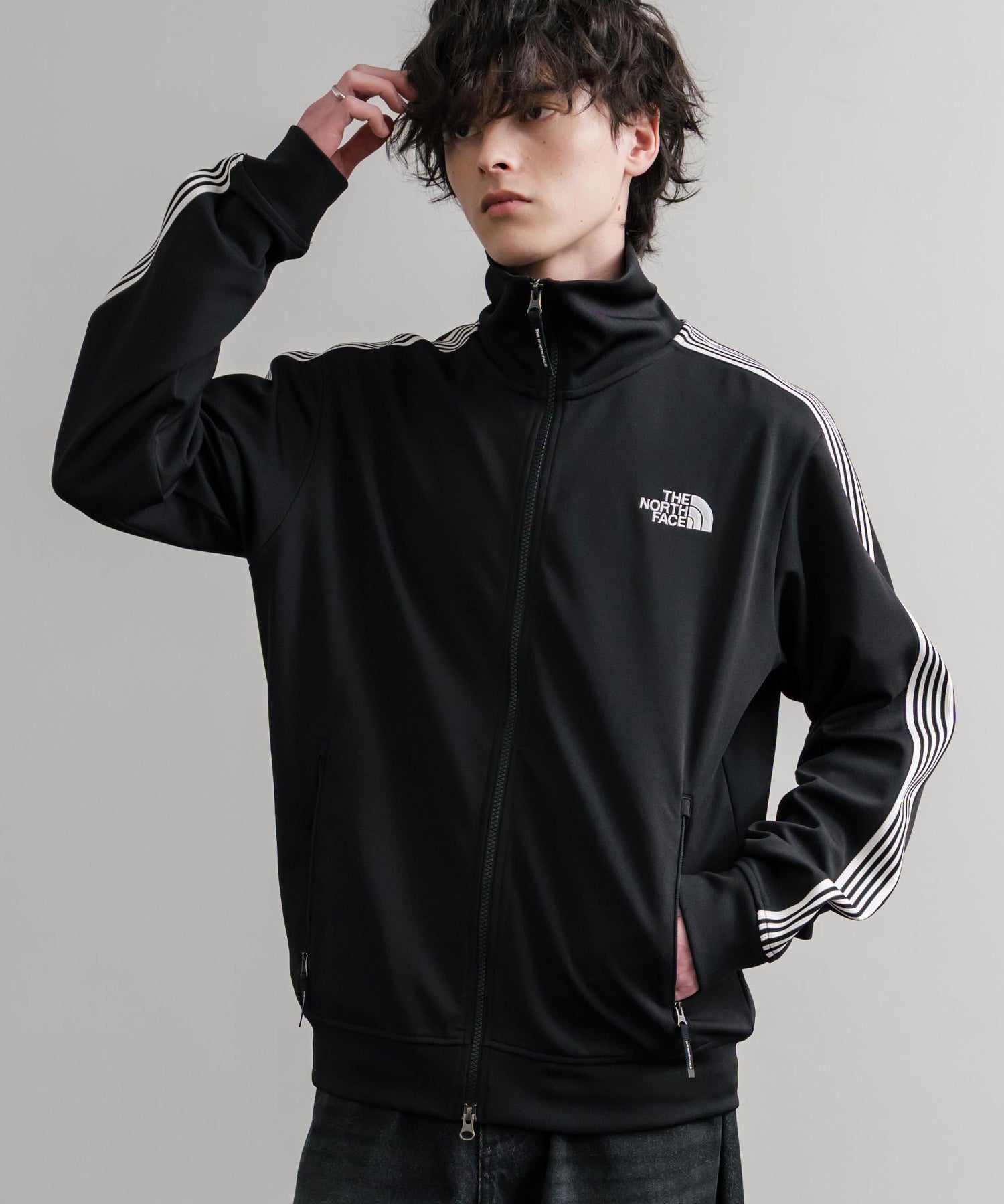 日本未展開モデル THE NORTH FACE ザ・ノースフェイス WHITE LABEL ホワイトレーベル TNF TRACK JACKET ワンポイントロゴ刺繍トラックジャケット 15574