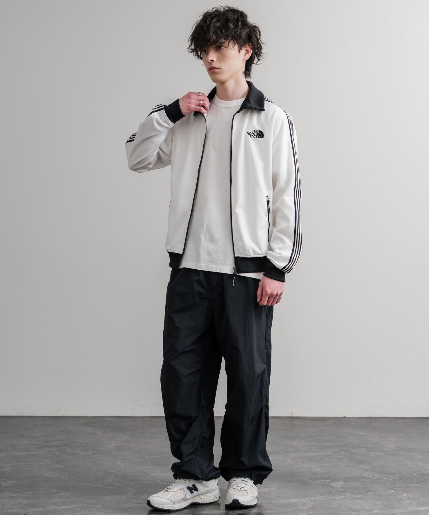 日本未展開モデル THE NORTH FACE ザ・ノースフェイス WHITE LABEL ホワイトレーベル TNF TRACK JACKET ワンポイントロゴ刺繍トラックジャケット 15574