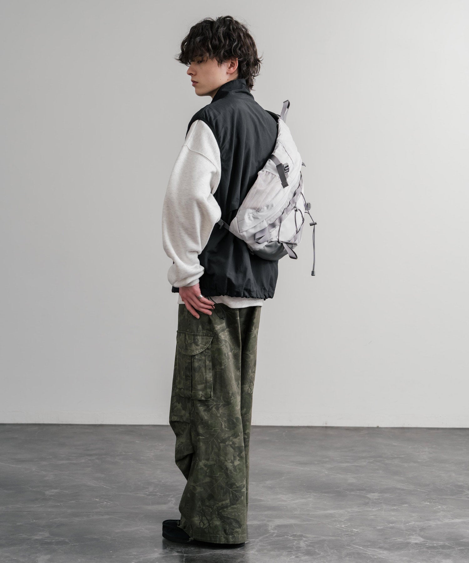日本未展開モデル WHITE LABEL THE NORTH FACE ELECTRON SLING BAG