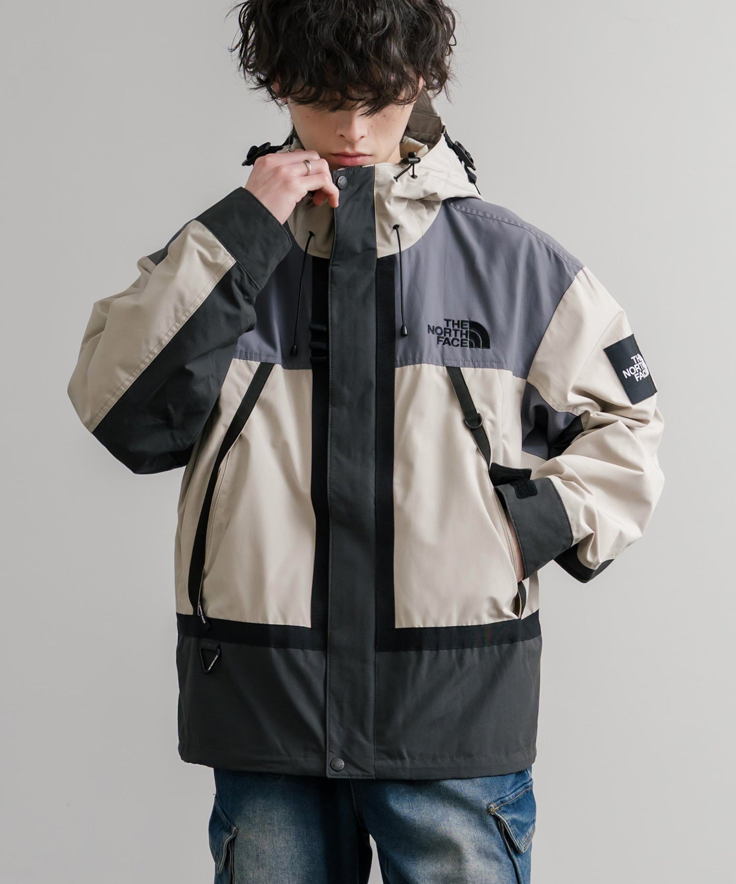ザノースフェイス ホワイトレーベル THE NORTH FACE WHITE LABEL W'S MARTIS COAT フード付き ジャケット 衣料品 アウター ポリエステル メンズ ベージュ系 / ブラック系 NC4HM80K 【中古】 新色追加 日本未展開モデル THE NORTH FACE ザ・ノースフェイス WHITE