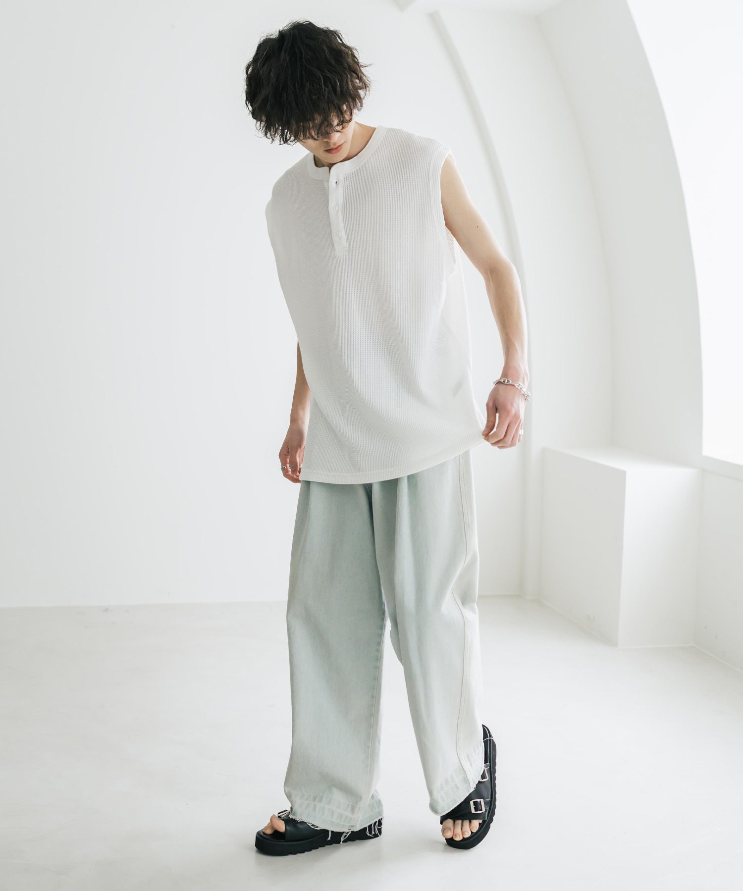 オーバーサイズ T/Cワッフルヘンリーネックタンクトップ 15577