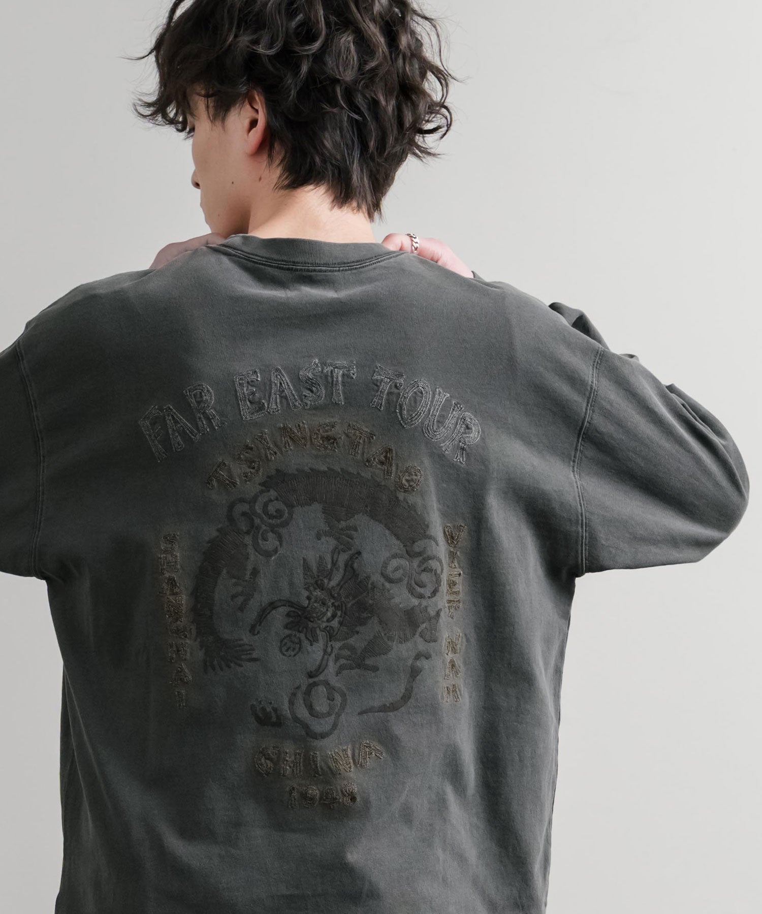 KRIFF MAYER クリフメイヤー オーバーサイズスーベニア刺繍クルーネック長袖Tシャツ(龍) /ロンT 2537202 15602