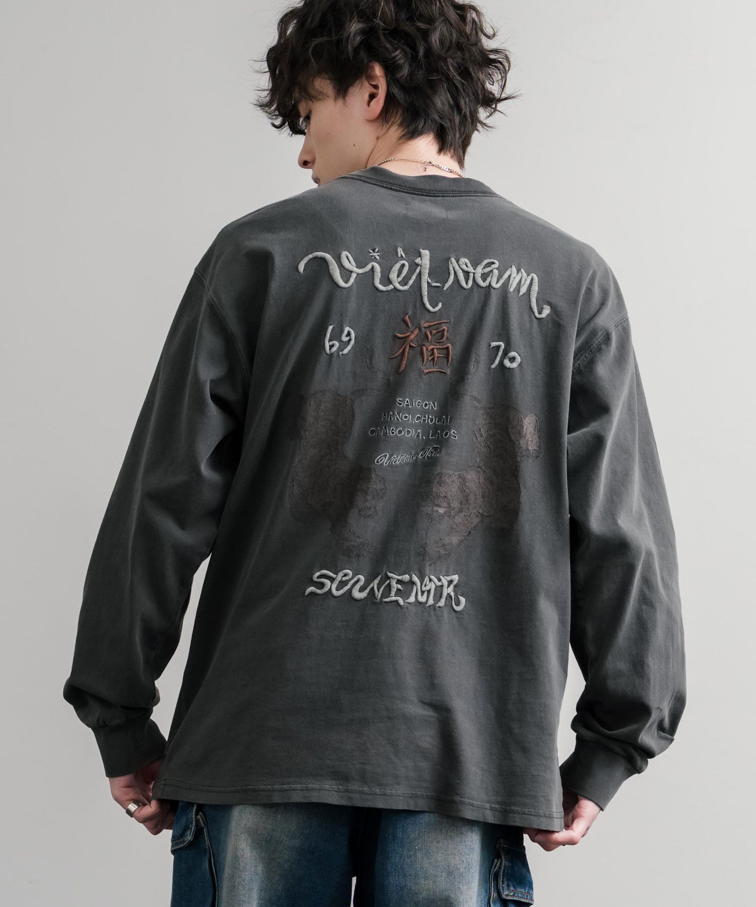 KRIFF MAYER クリフメイヤー オーバーサイズスーベニア刺繍クルーネック長袖Tシャツ(虎) /ロンT 2537203 15603