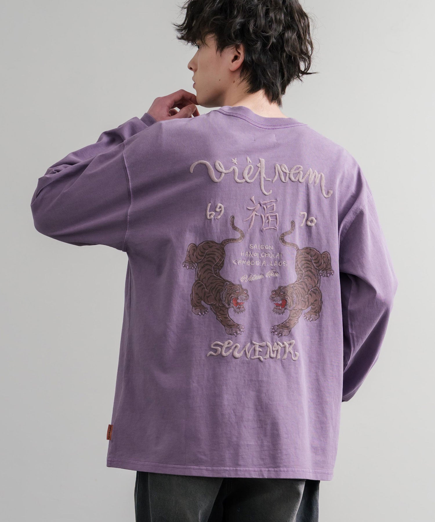 KRIFF MAYER クリフメイヤー オーバーサイズスーベニア刺繍クルーネック長袖Tシャツ(虎) /ロンT 2537203 15603