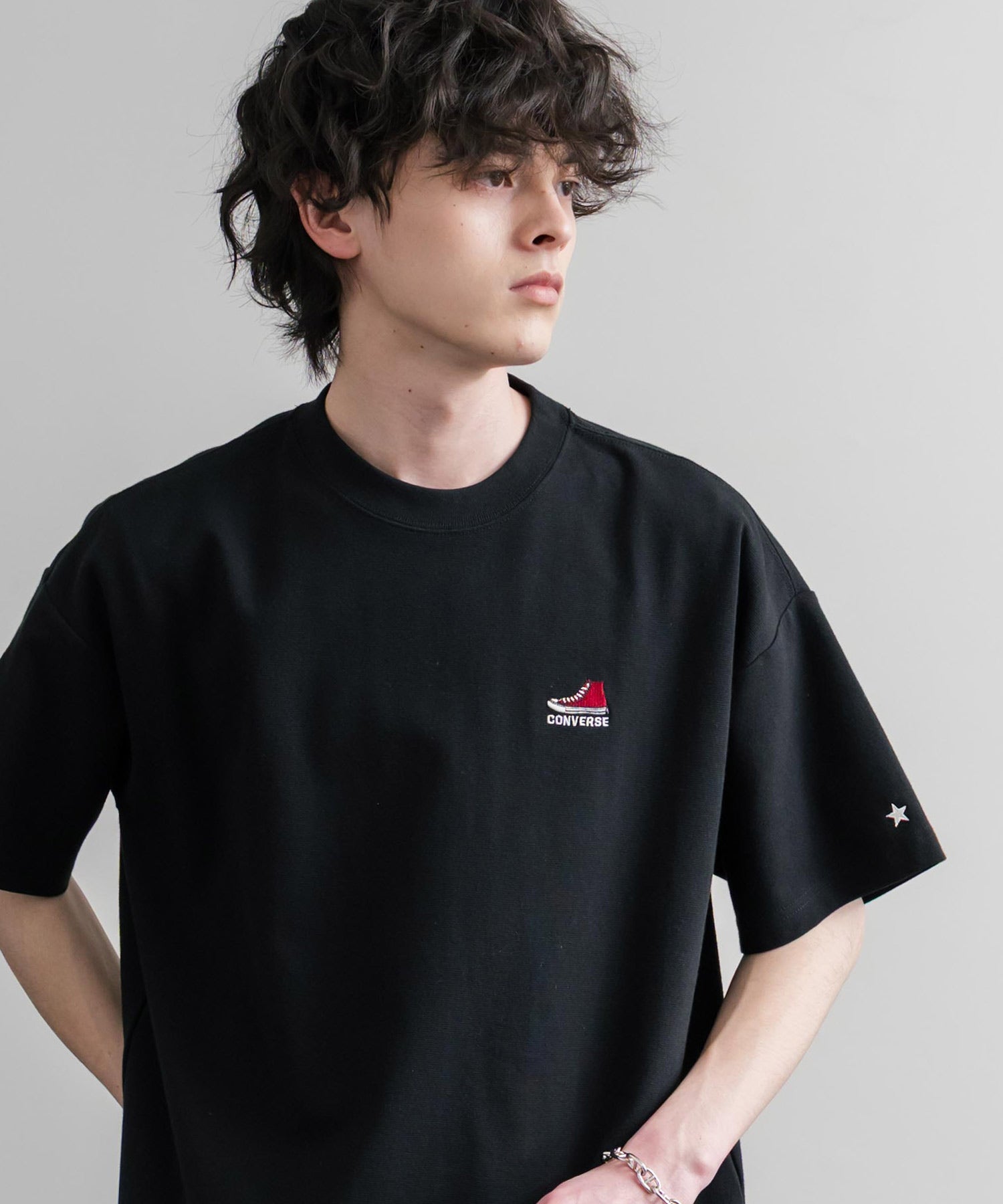 CONVERSE コンバース オーバーサイズフライスシューズエンブレム刺繍半袖ロゴTシャツ 15724
