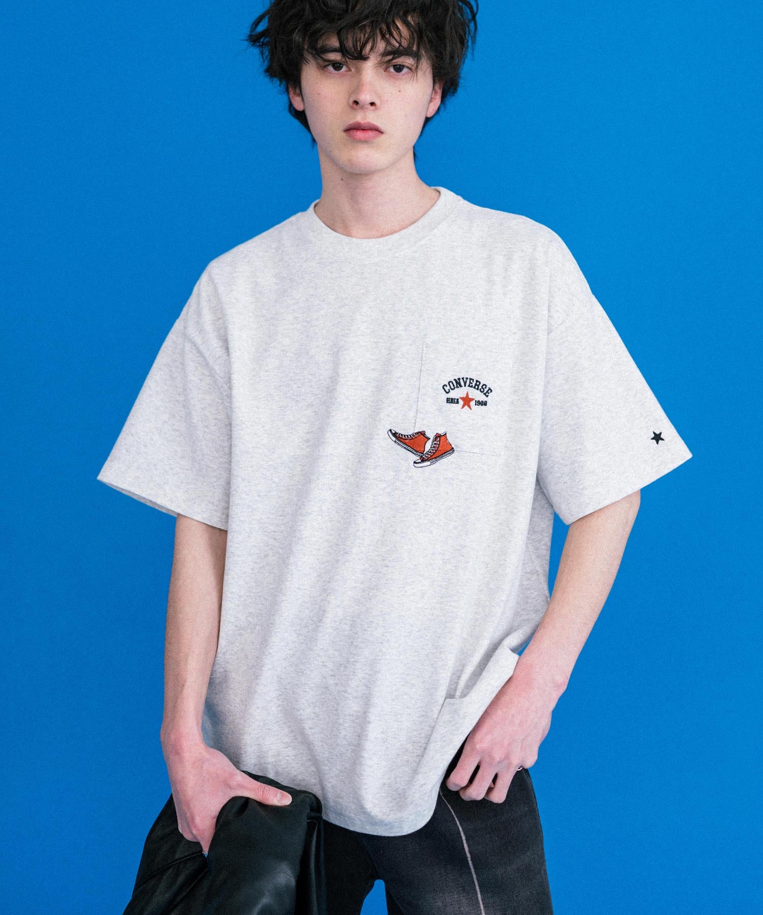 CONVERSE コンバース オーバーサイズフライスシューズエンブレム刺繍胸ポケット付きクルーネック半袖Tシャツ 15725