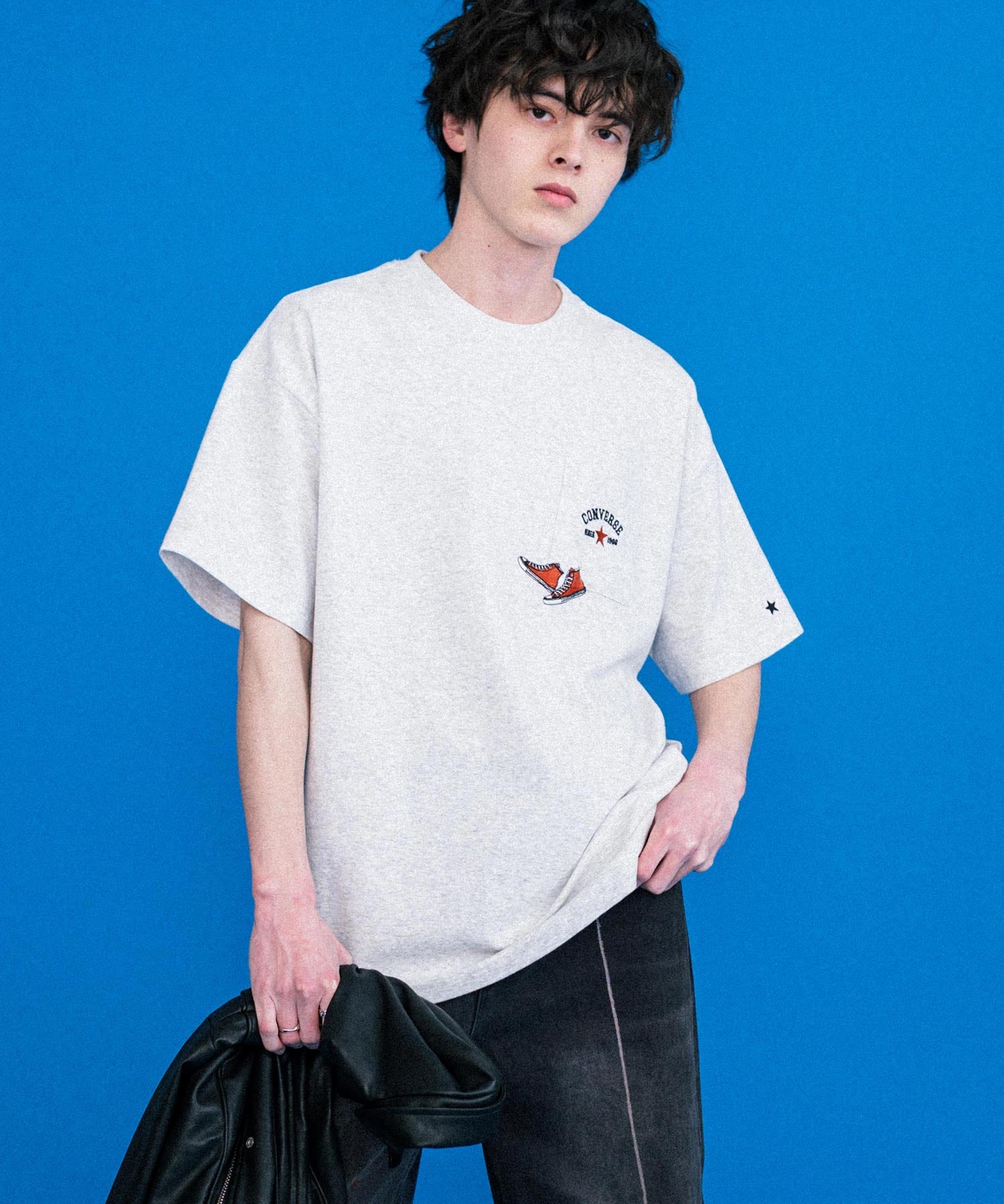 CONVERSE コンバース オーバーサイズフライスシューズエンブレム刺繍胸ポケット付きクルーネック半袖Tシャツ 15725