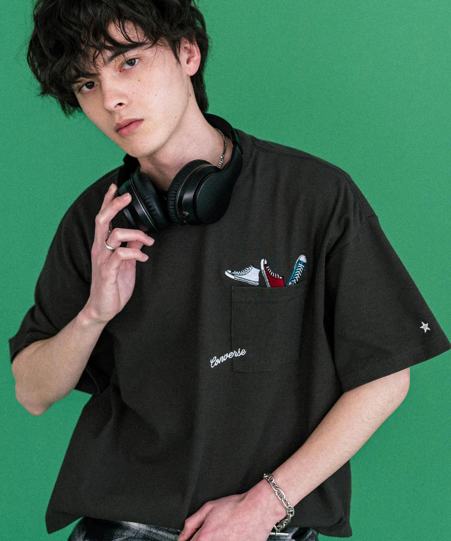 CONVERSE コンバース オーバーサイズフライスシューズエンブレム刺繍胸ポケット付きクルーネック半袖Tシャツ 15725