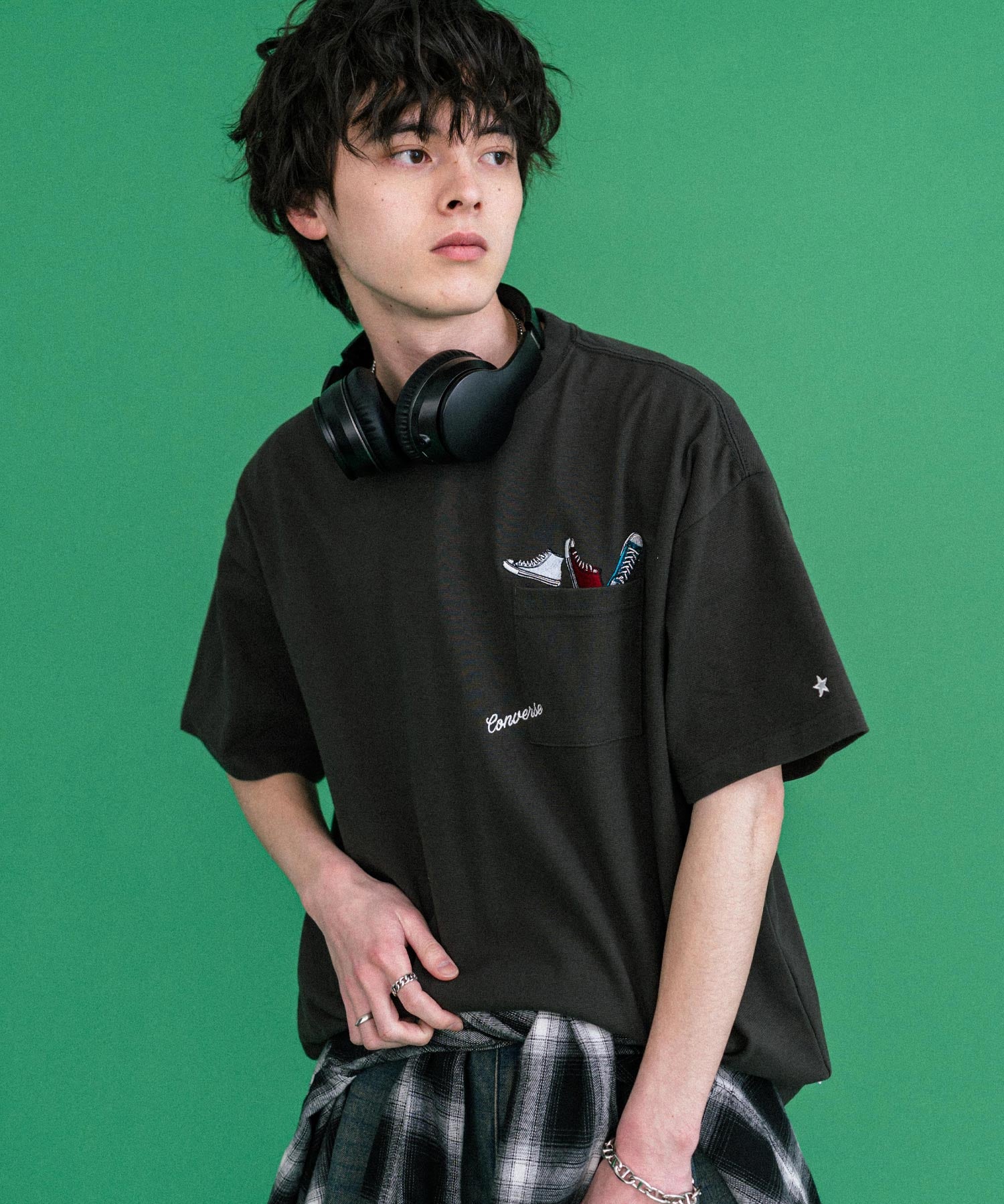 CONVERSE コンバース オーバーサイズフライスシューズエンブレム刺繍胸ポケット付きクルーネック半袖Tシャツ 15725