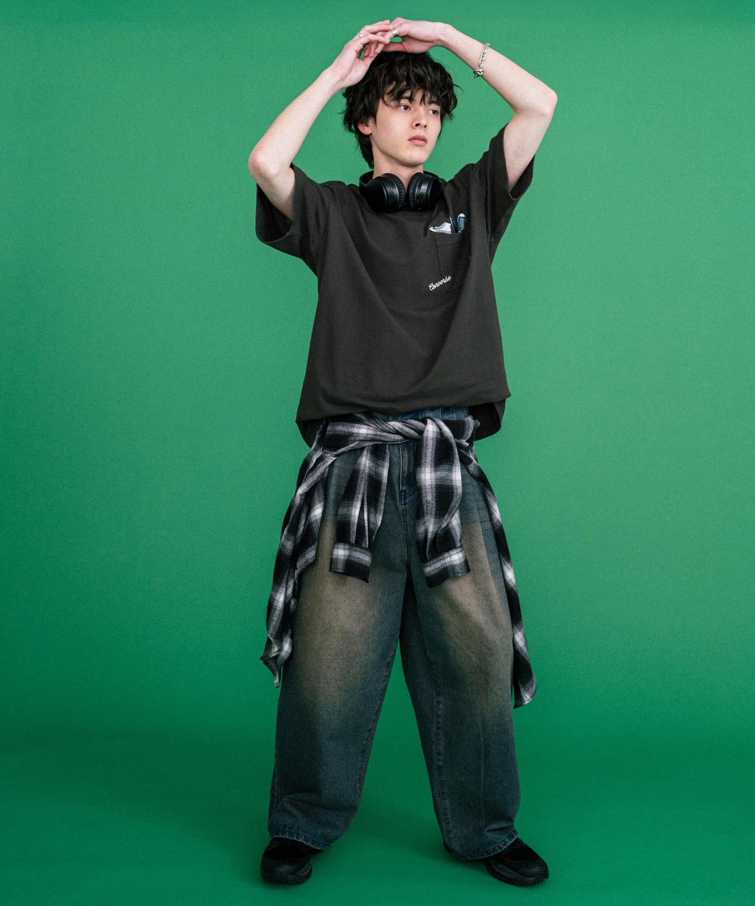 CONVERSE コンバース オーバーサイズフライスシューズエンブレム刺繍胸ポケット付きクルーネック半袖Tシャツ 15725