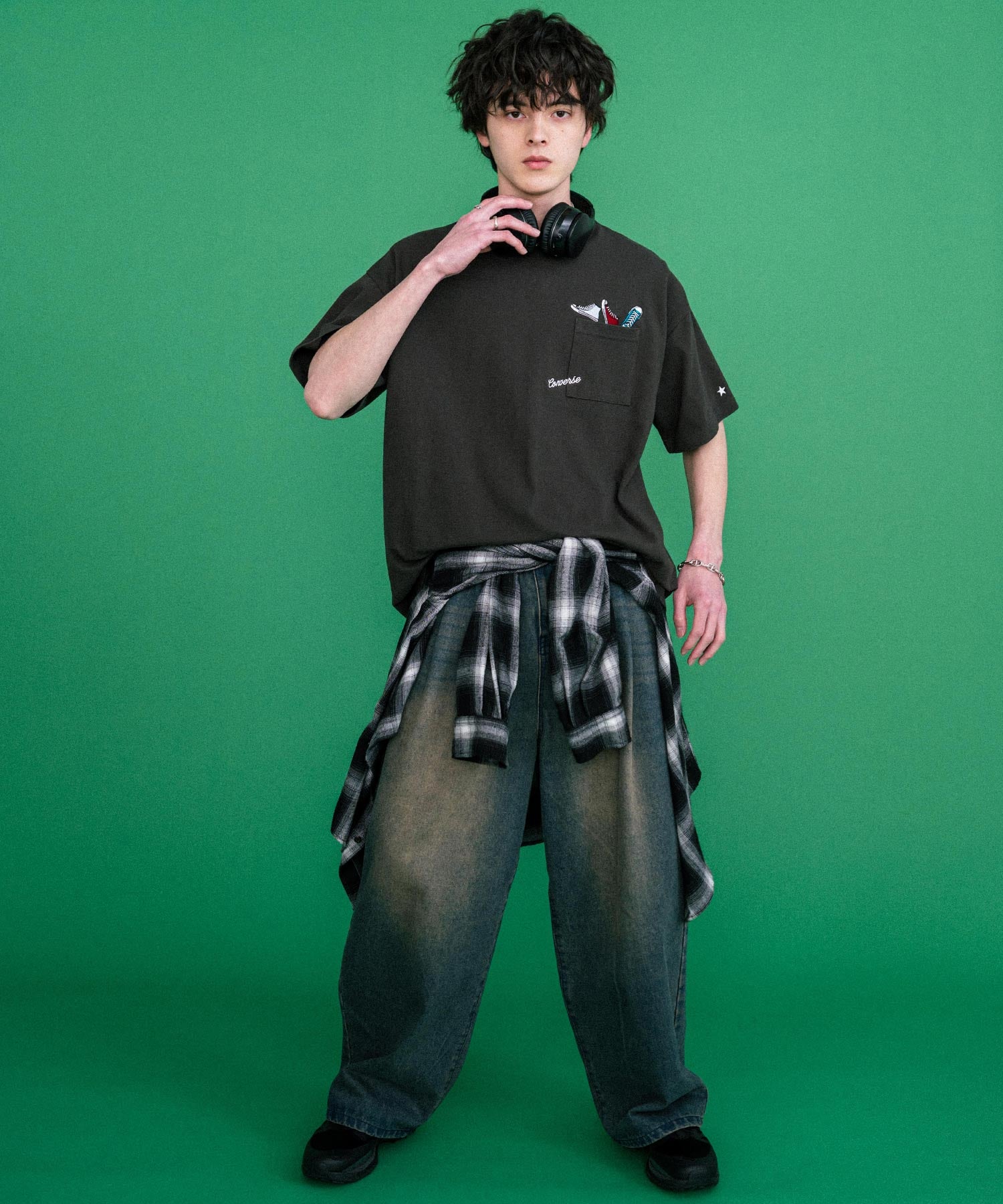 CONVERSE コンバース オーバーサイズフライスシューズエンブレム刺繍胸ポケット付きクルーネック半袖Tシャツ 15725