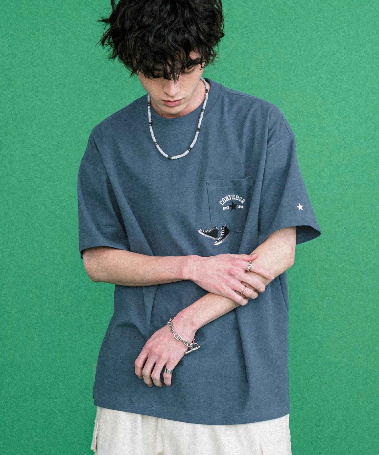 CONVERSE コンバース オーバーサイズフライスシューズエンブレム刺繍胸ポケット付きクルーネック半袖Tシャツ 15725