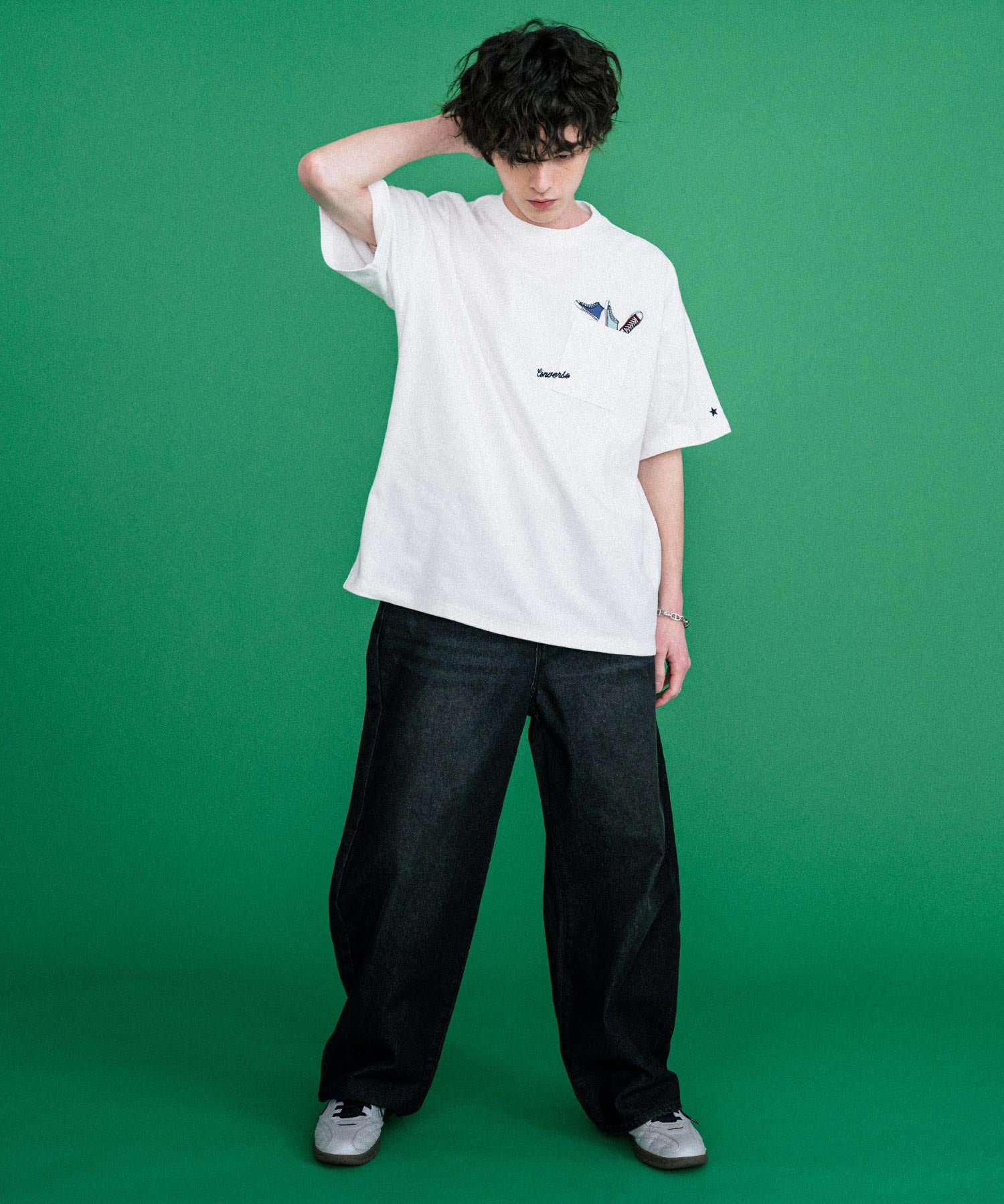 CONVERSE コンバース オーバーサイズフライスシューズエンブレム刺繍胸ポケット付きクルーネック半袖Tシャツ 15725