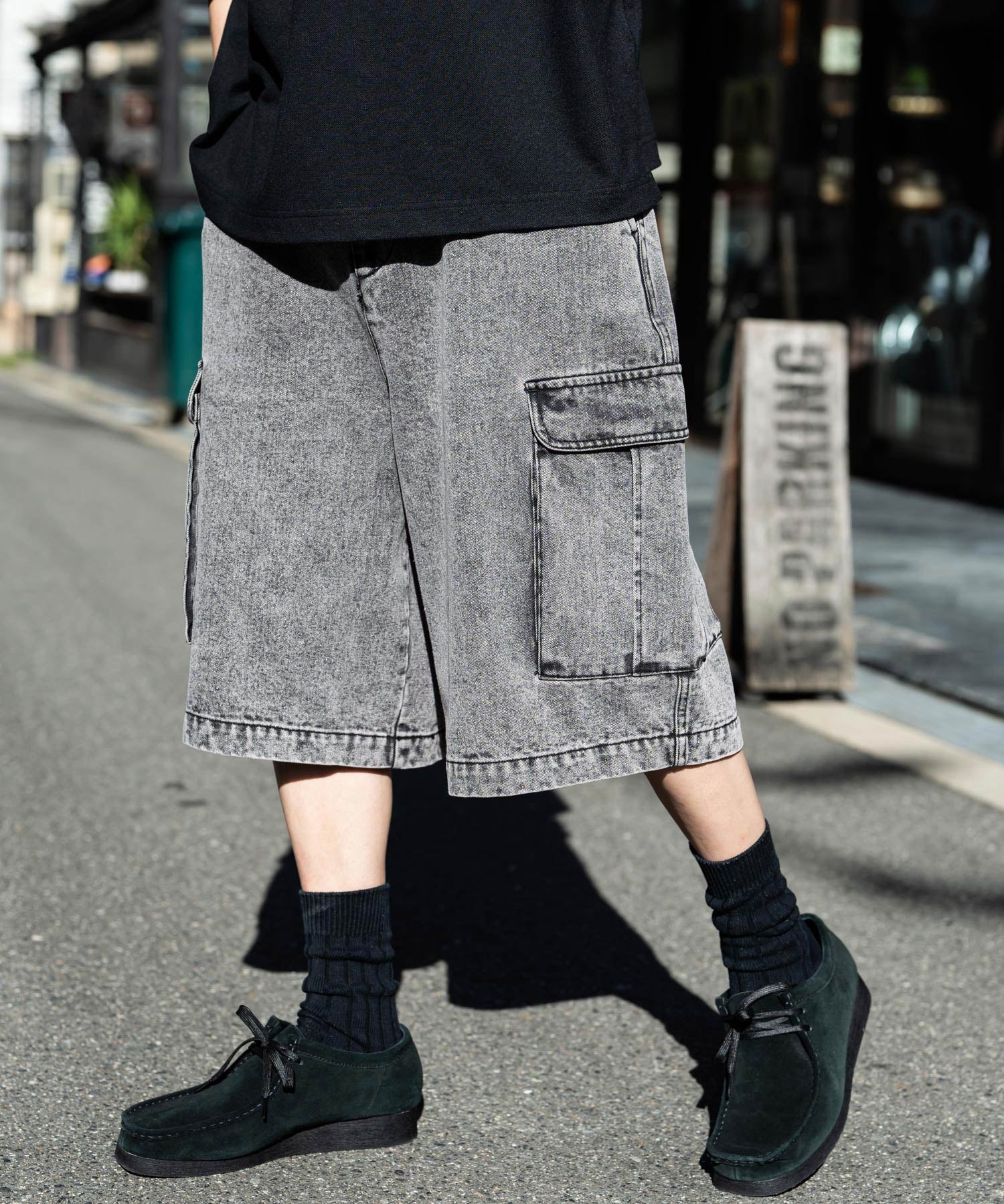 ケミカルウォッシュ オーバーダイ ワイドデニムカーゴハーフパンツ 15733