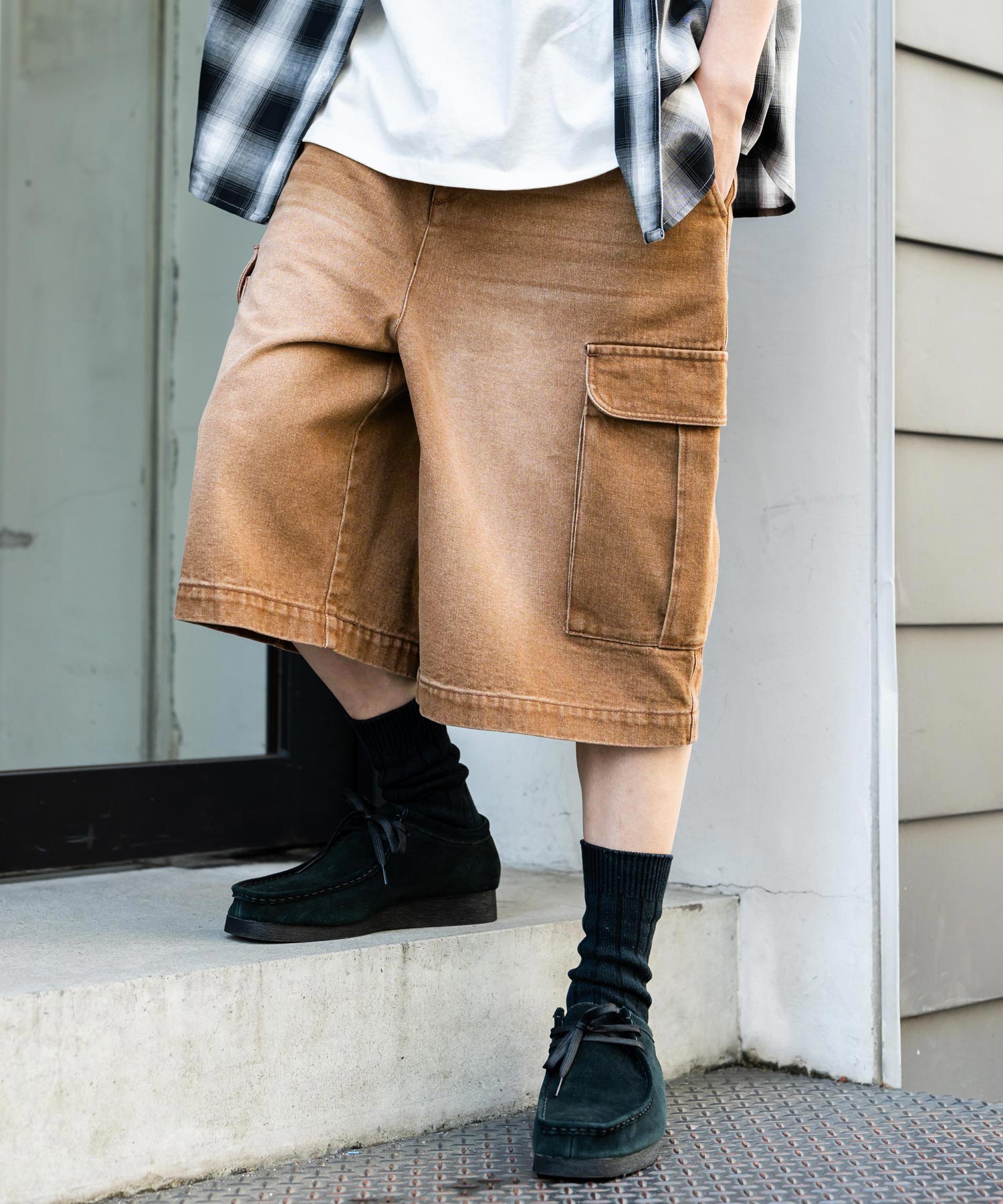 ケミカルウォッシュ オーバーダイ ワイドデニムカーゴハーフパンツ 15733