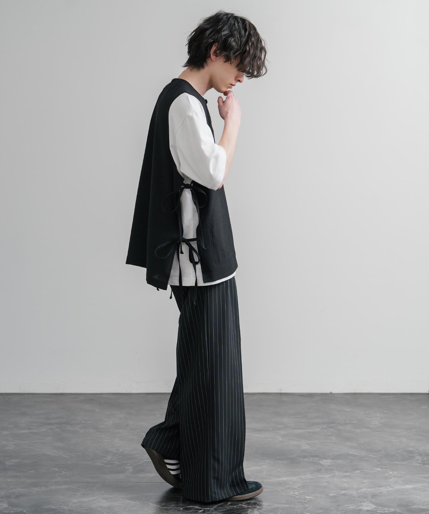 Upscape Audience 日本製/国産Reflax TECH リネンライクキャンバス キーネックプルオーバーエプロンベスト AUD7394 15861