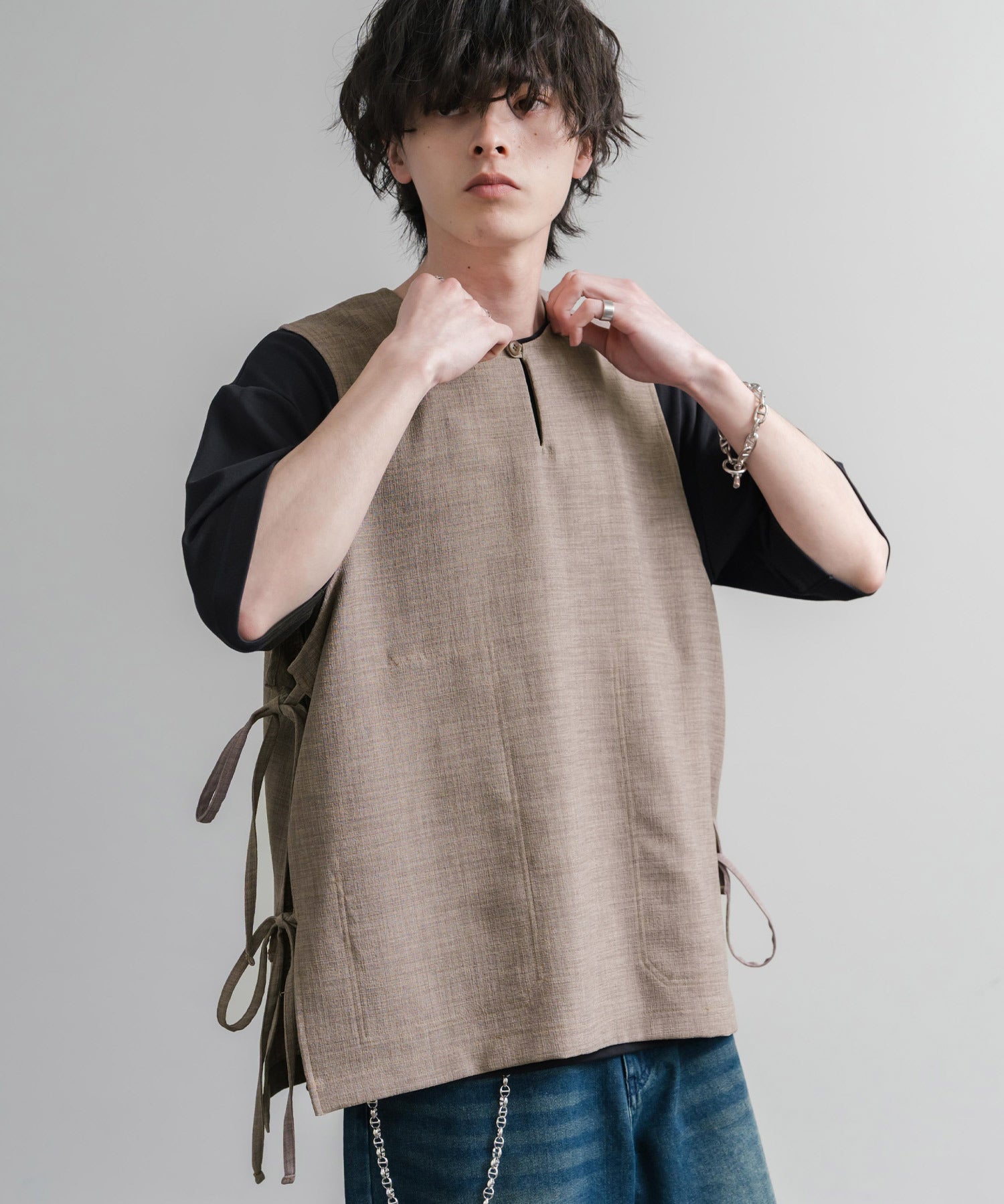Upscape Audience 日本製/国産Reflax TECH リネンライクキャンバス キーネックプルオーバーエプロンベスト AUD7394 15861