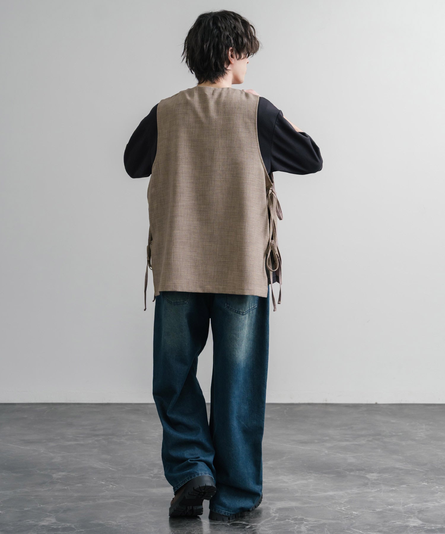 Upscape Audience 日本製/国産Reflax TECH リネンライクキャンバス キーネックプルオーバーエプロンベスト AUD7394 15861