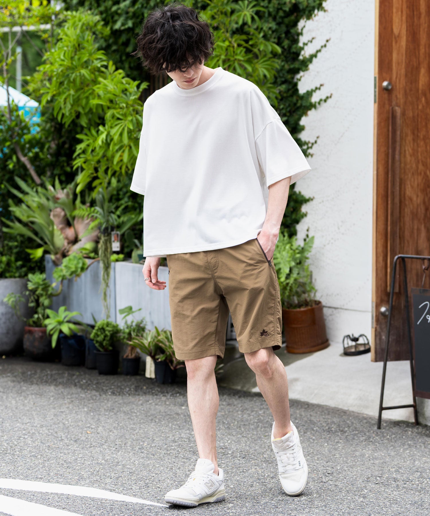 LOGOS 撥水ナイロンワッシャーロゴ刺繍ワイドショートパンツ 15868