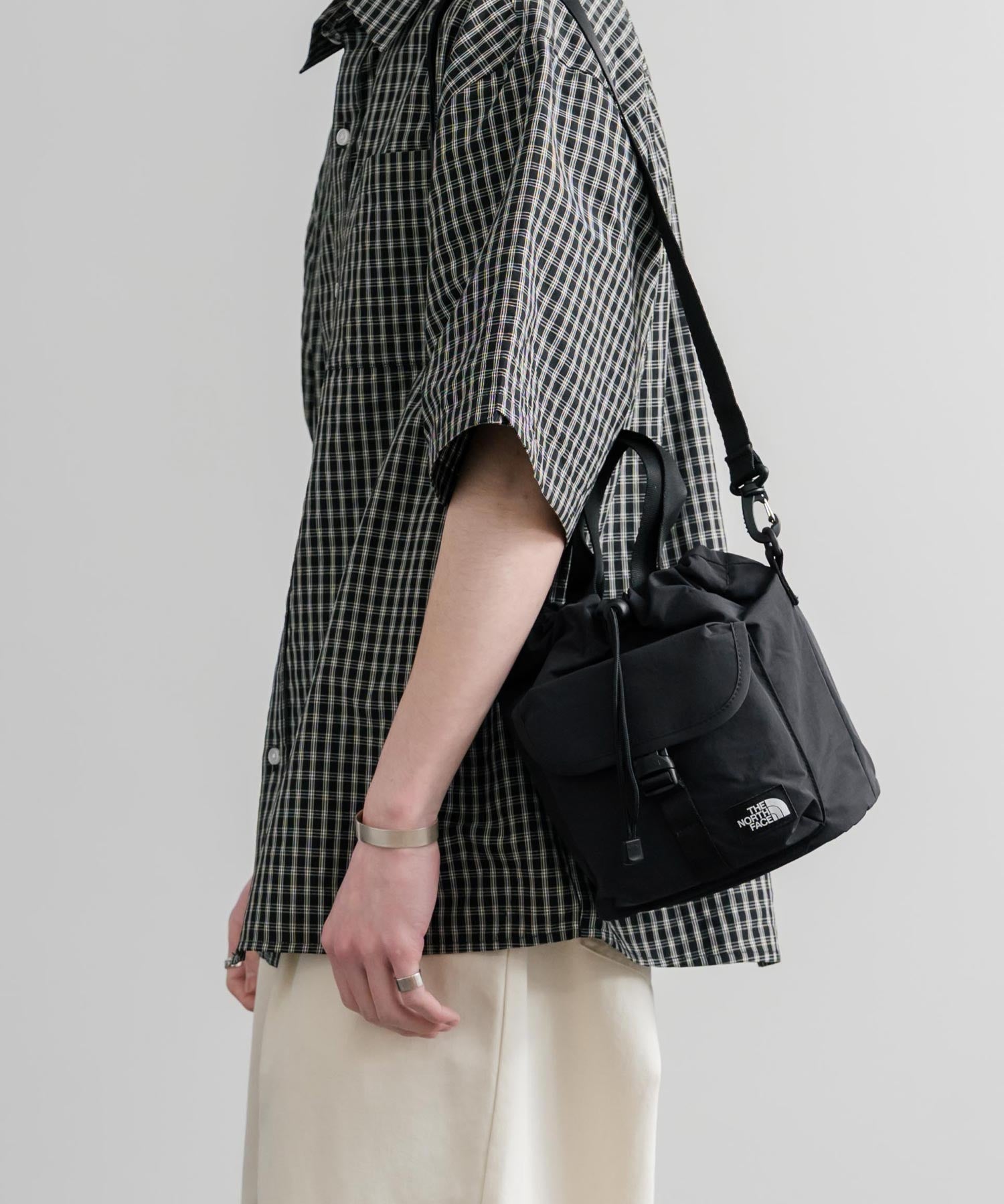 THE NORTH FACE ザ・ノースフェイス BREEZE BUCKET BAG 巾着型ショルダーバッグ/ハンドバッグ 15875