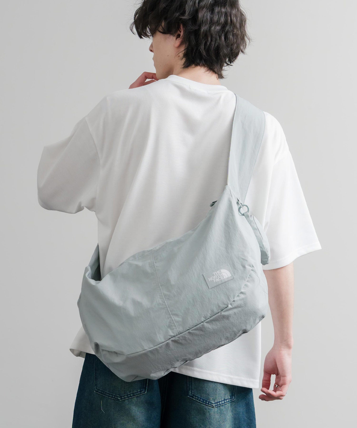 THE NORTH FACE ザ・ノースフェイス URBAN BIG SHOULDER BAG ミニポーチ付きワンポイントロゴショルダーバッグ 15882