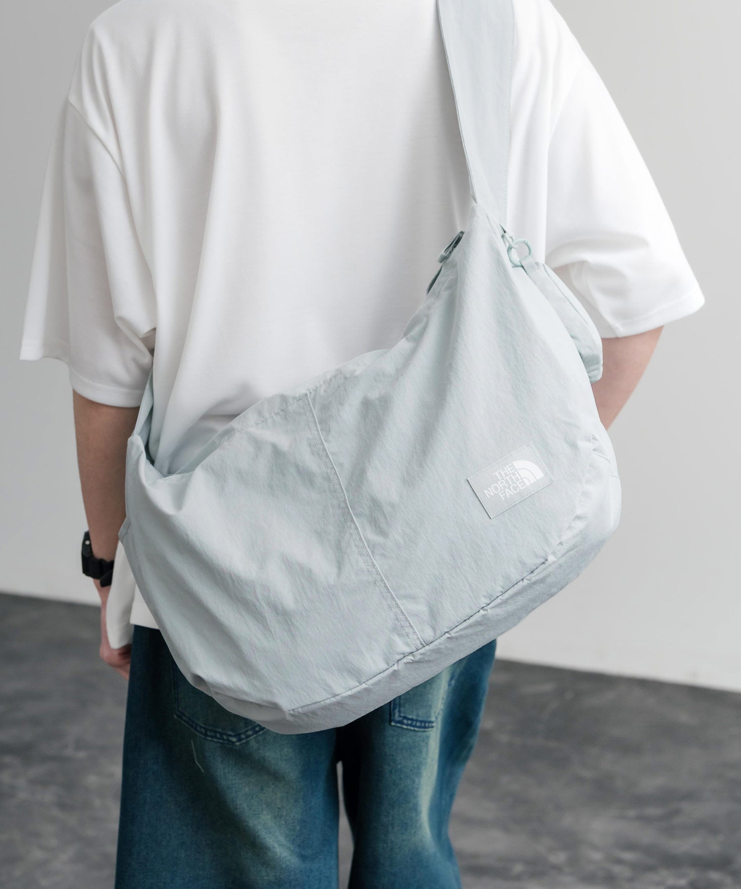 THE NORTH FACE ザ・ノースフェイス URBAN BIG SHOULDER BAG ミニポーチ付きワンポイントロゴショルダーバッグ 15882