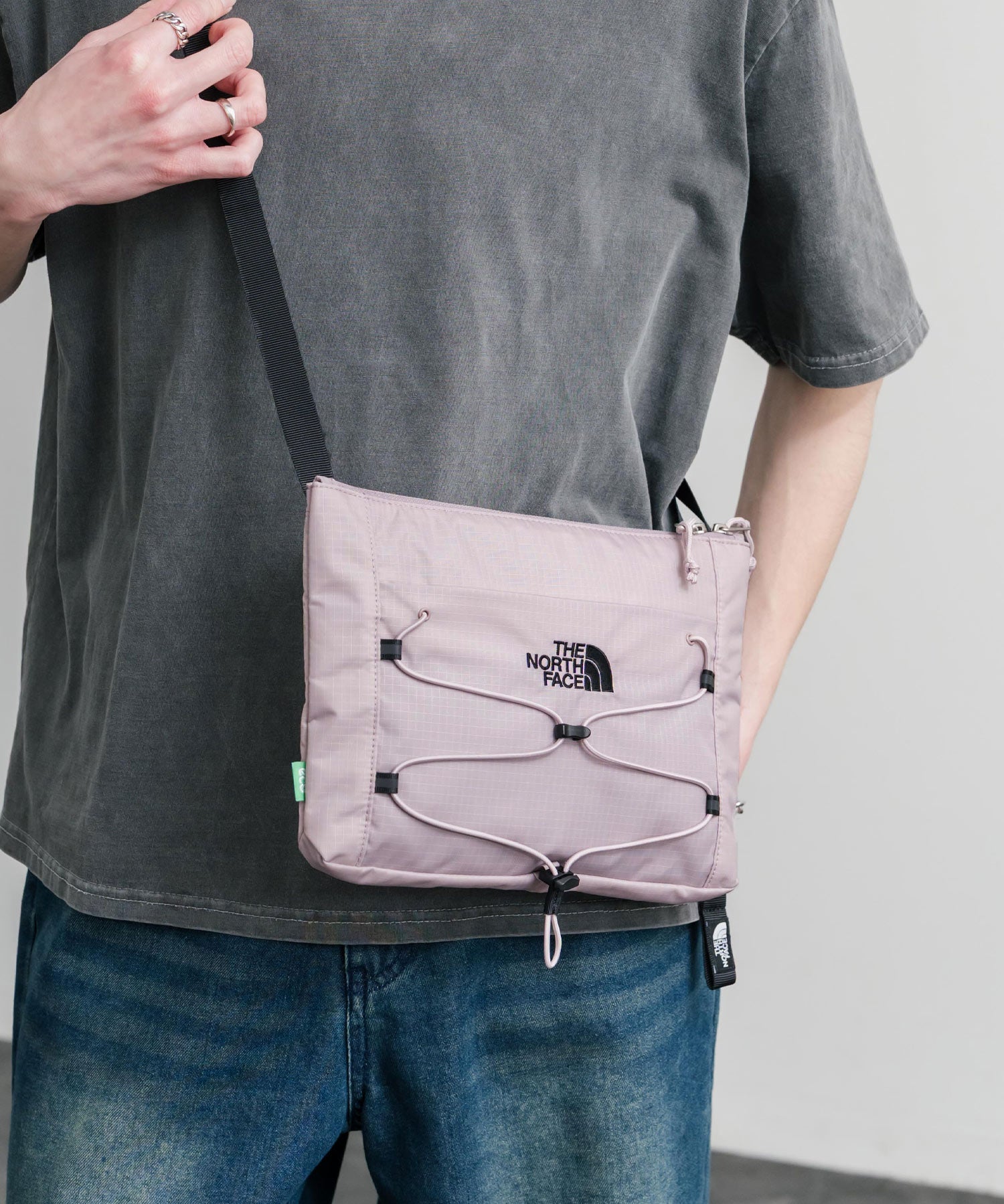 THE NORTH FACE ザ・ノースフェイス BOREALIS SLIM CROSS BAG ワンポイントロゴサコッシュ/ショルダーバッグ 15884