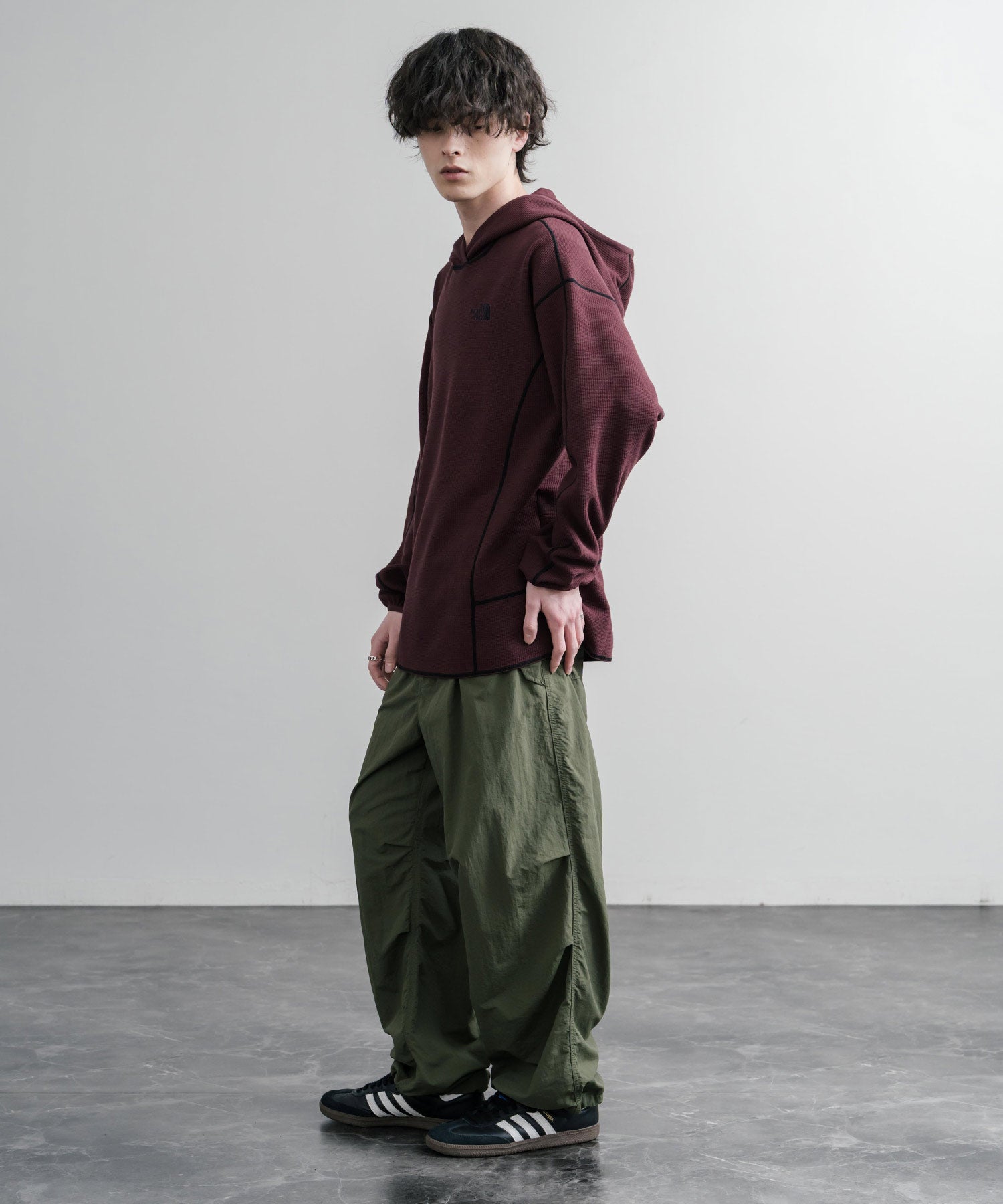 【新品未使用】hood モリハルナ 赤 フード付き ダメージ加工 パーカー THE NORTH FACE ザ・ノースフェイス M'S SERRA L/S HOODIE ワッフル