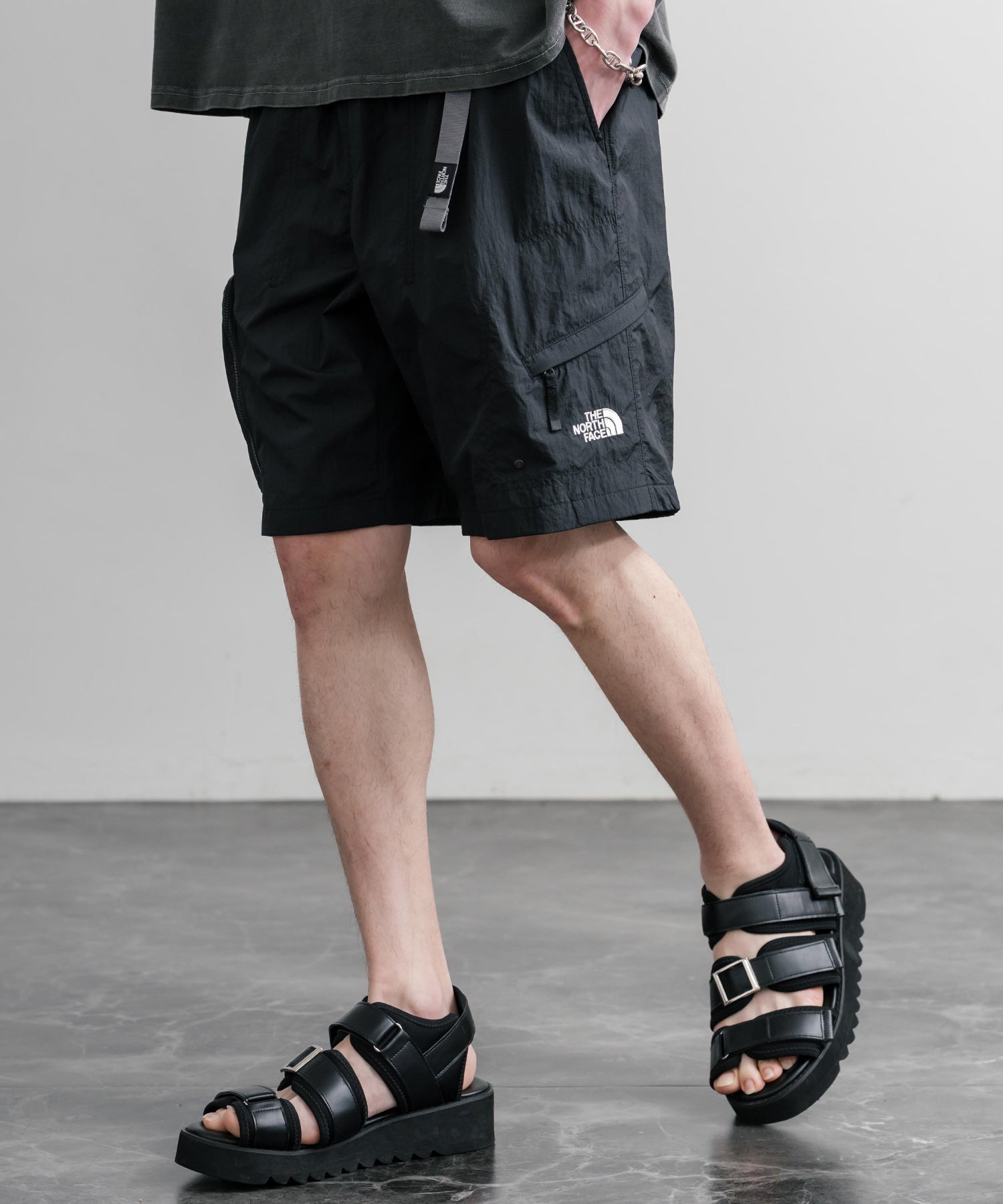 THE NORTH FACE WORKWAY SHORTS 接触冷感ロゴ刺繍ショートワイドパンツ