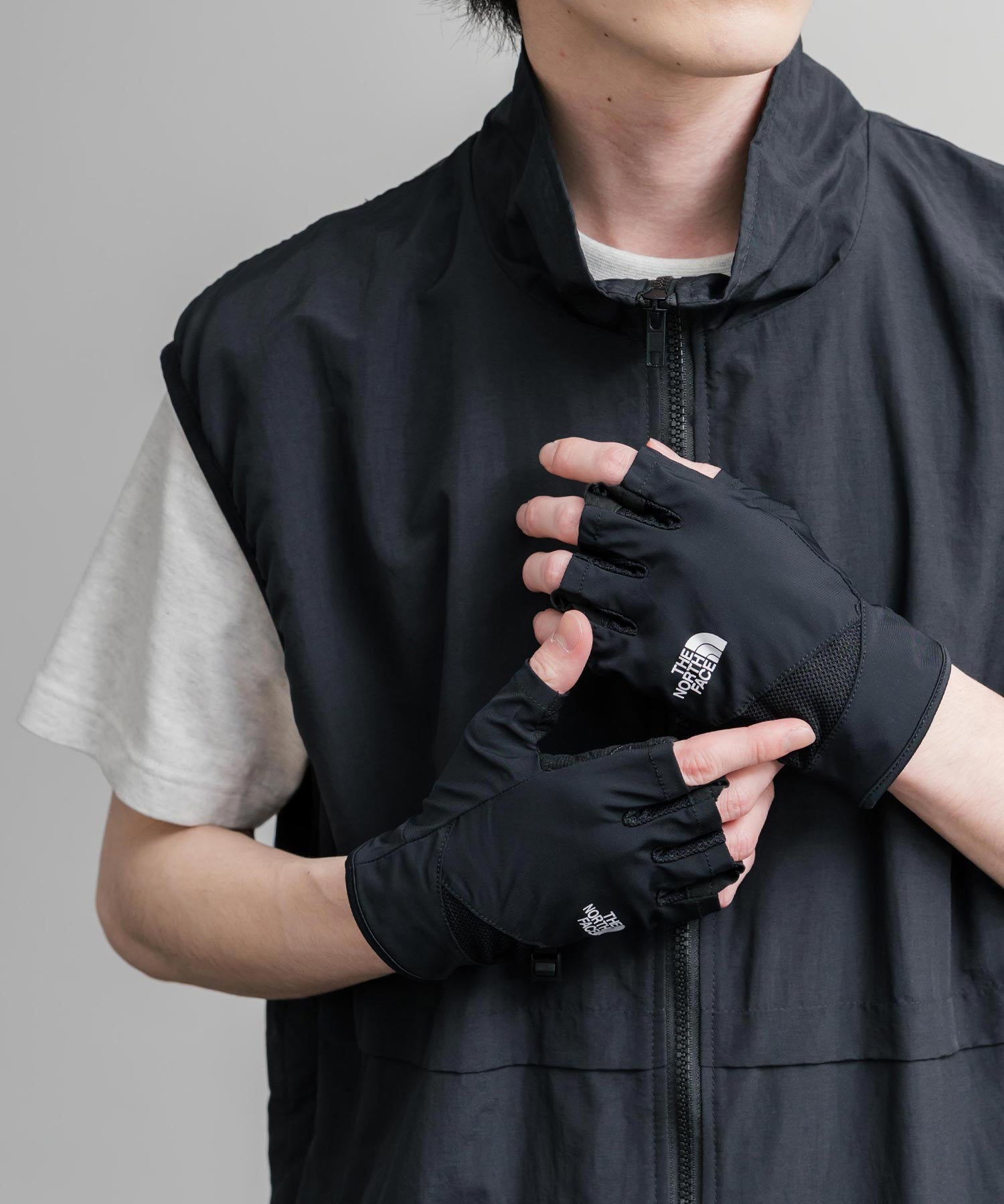 THE NORTH FACE ザ・ノースフェイス COOL LIGHT HALF GLOVE スマホ対応 ワンポイントロゴクールライトハーフグローブ/指なし手袋 15894
