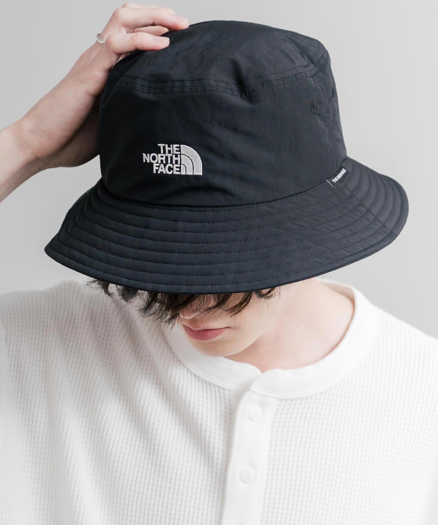 THE NORTH FACE ザ・ノースフェイス TNF LIGHT BUCKET HAT 取り外し可能あご紐付きサファリハット バケットハット 15895