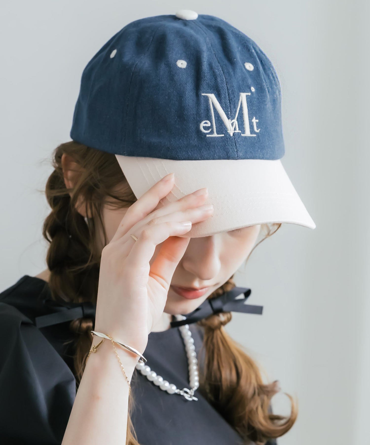 MUCENT SIGNATURE BALL CAP ロゴ刺繍ベースボールキャップ 15901