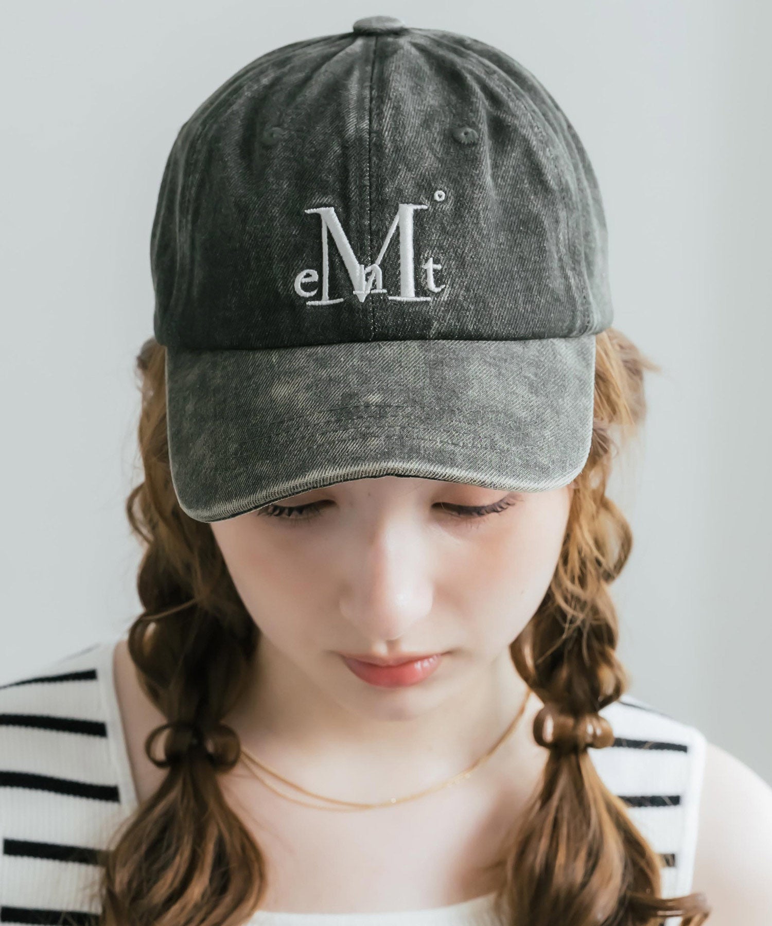 MUCENT SIGNATURE BALL CAP ロゴ刺繍ベースボールキャップ 15901