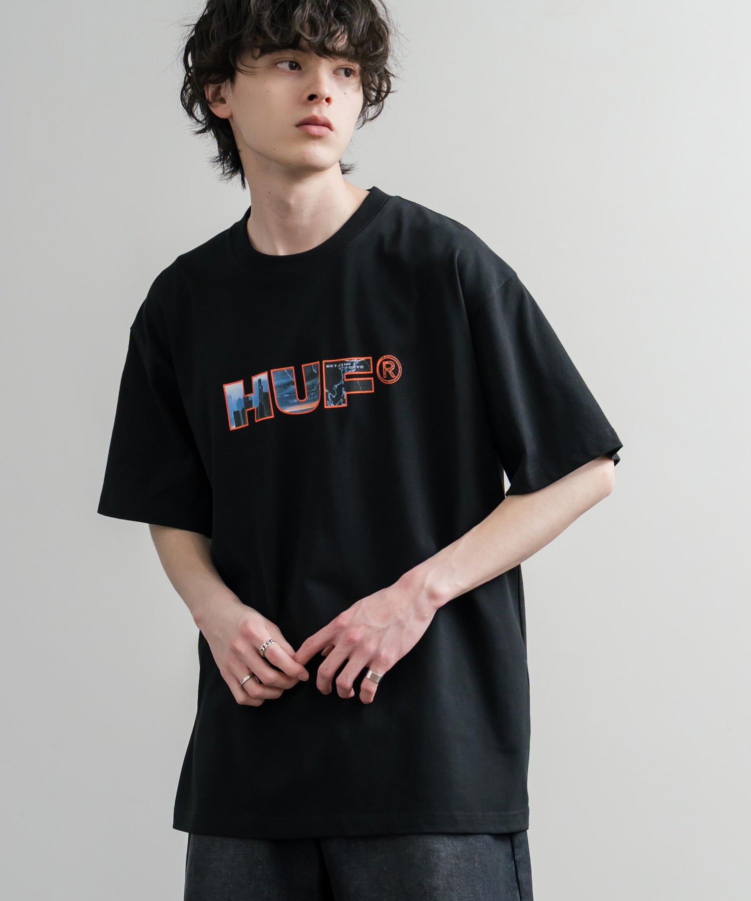 HUF ハフ オーバーサイズ ポケット プリント アソート半袖コットンTシャツ 15911